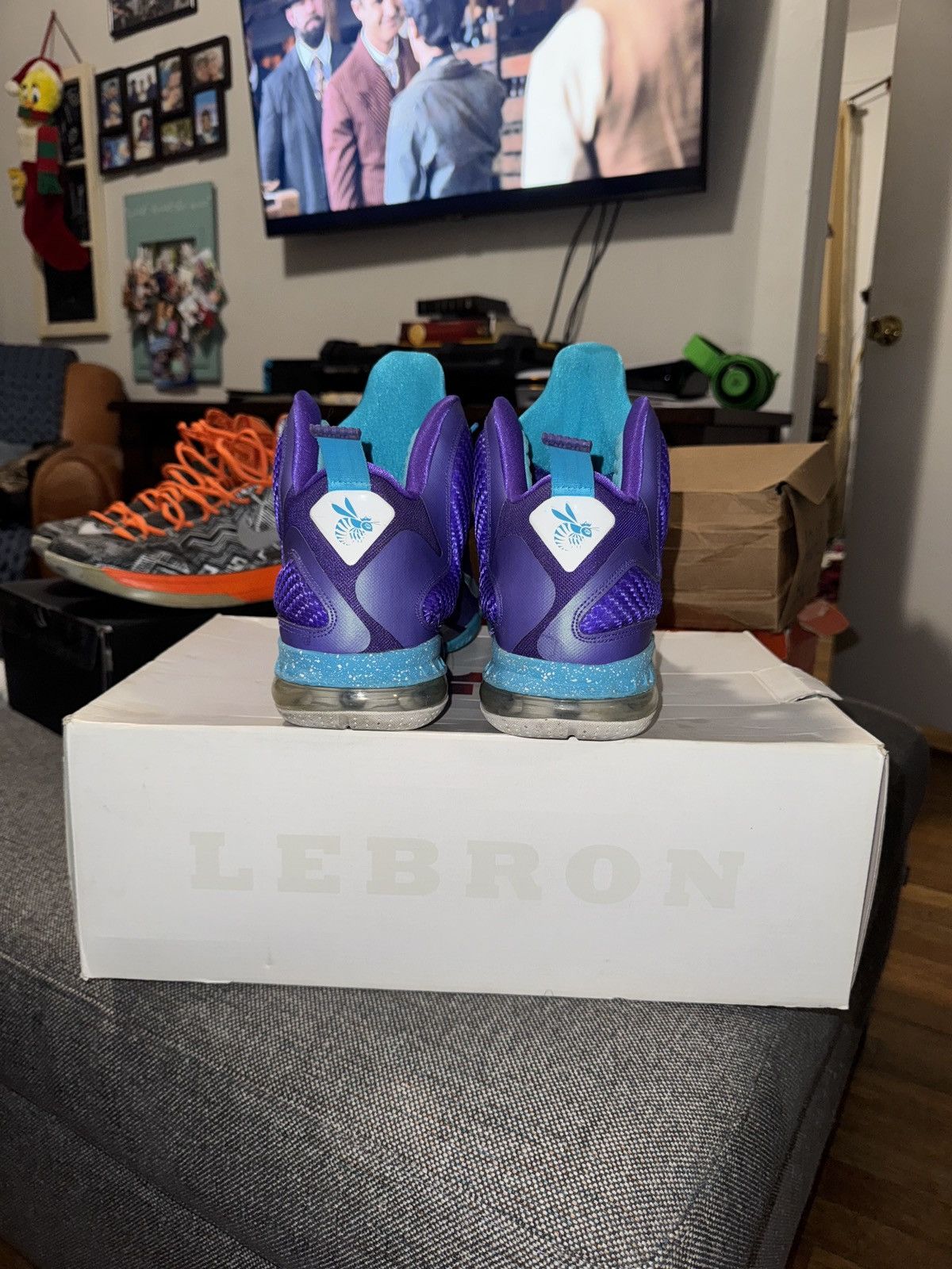 Nike Nike LeBron 9 Summit Lake Hornets Size US 11.5 / EU 44-45 - 3 Thumbnail