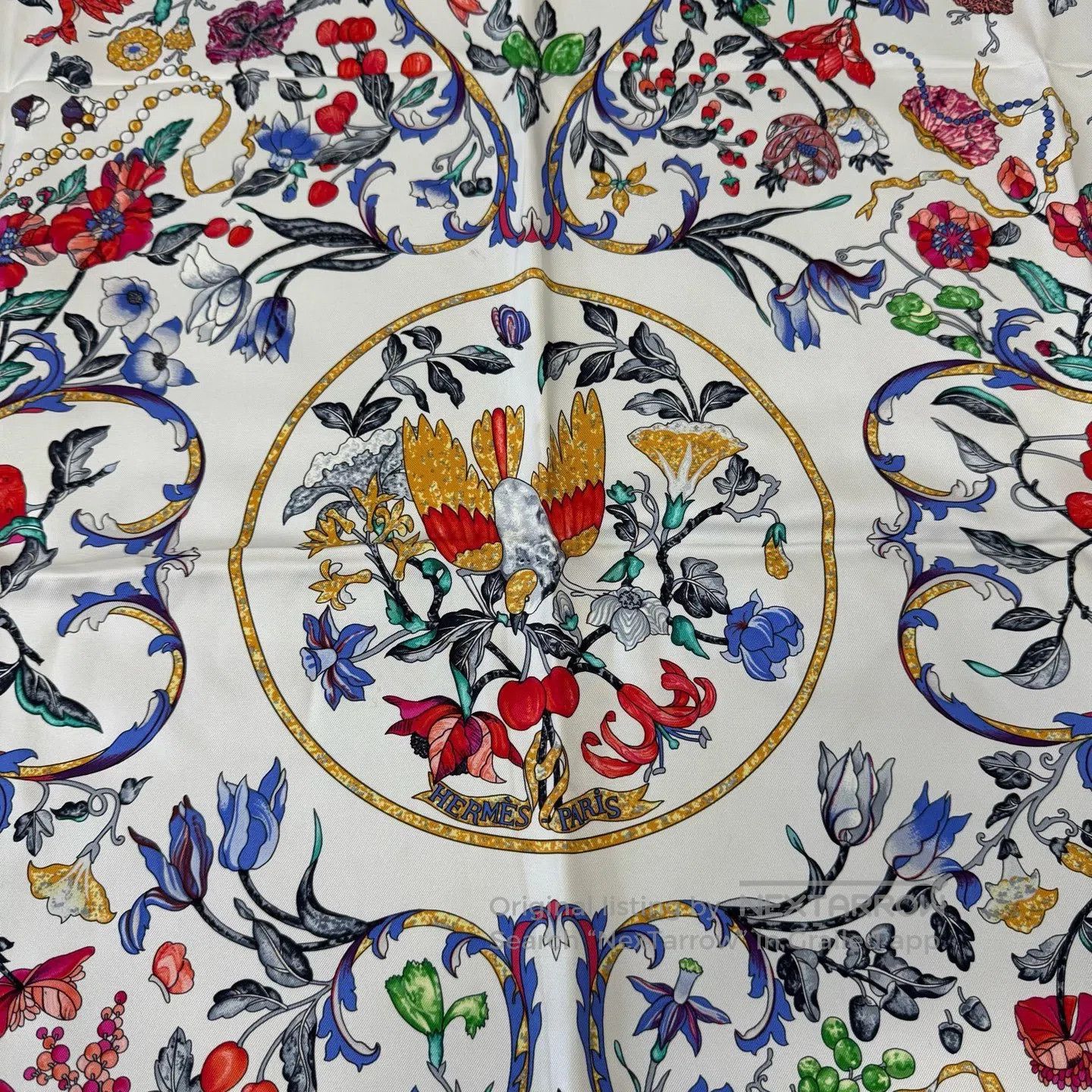 Hermes Hermes Red-edged floral jewelry; silk square scarf| Size ONE SIZE - 3 Thumbnail