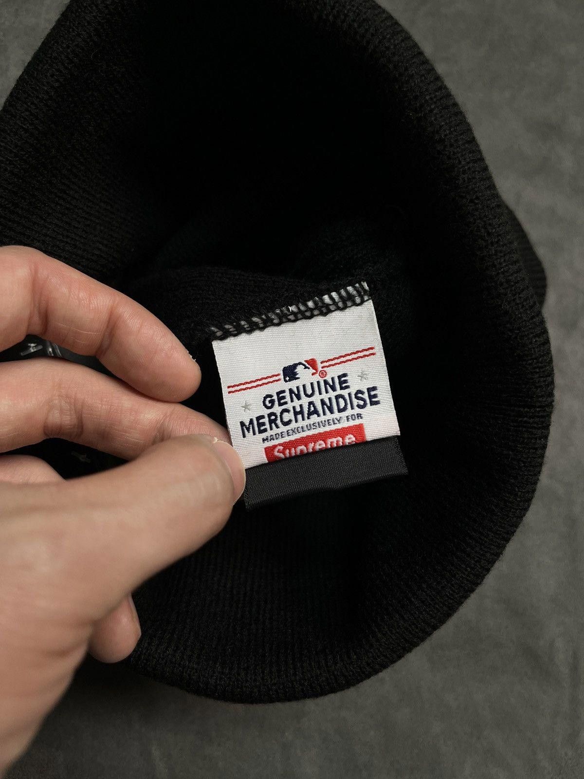 MLB × New Era × Supreme Rare FW21 Supreme New York Yankees New Era Box Logo Beanie Size ONE SIZE - 9 Thumbnail