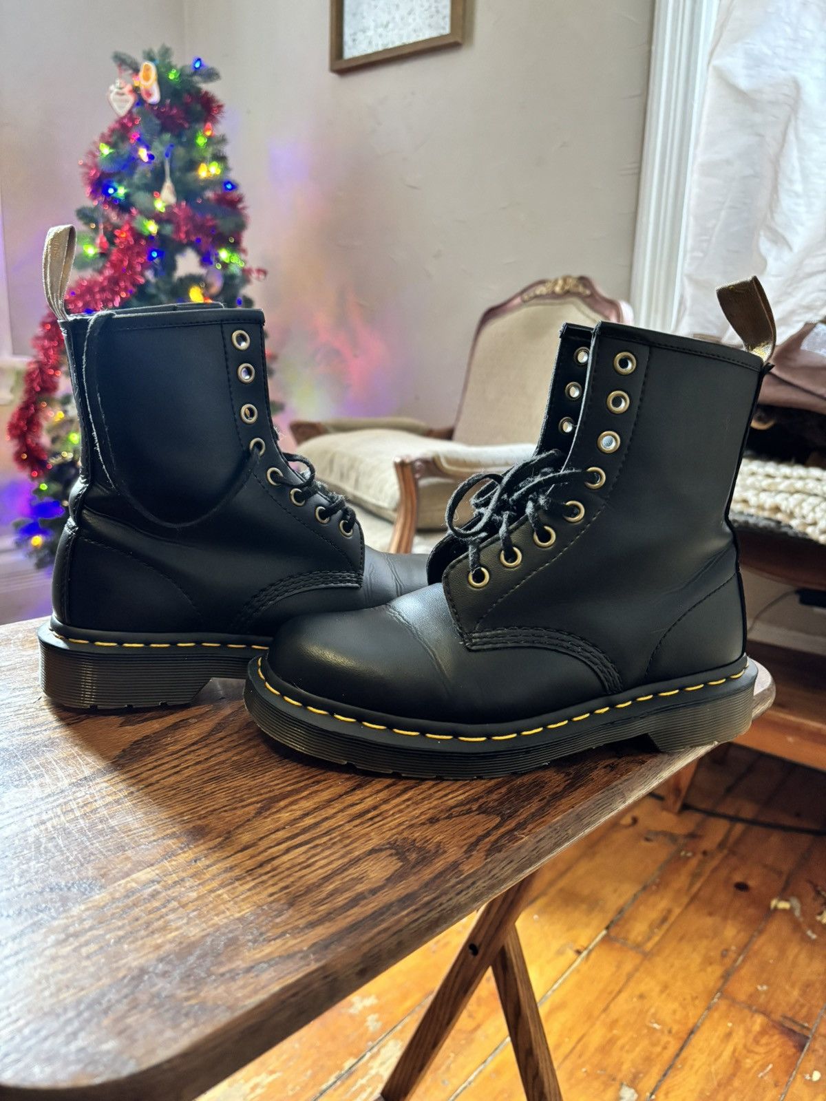 Dr. Martens Dr Marten Boots Size 6 womens Size US 6 / IT 36 - 7 Thumbnail