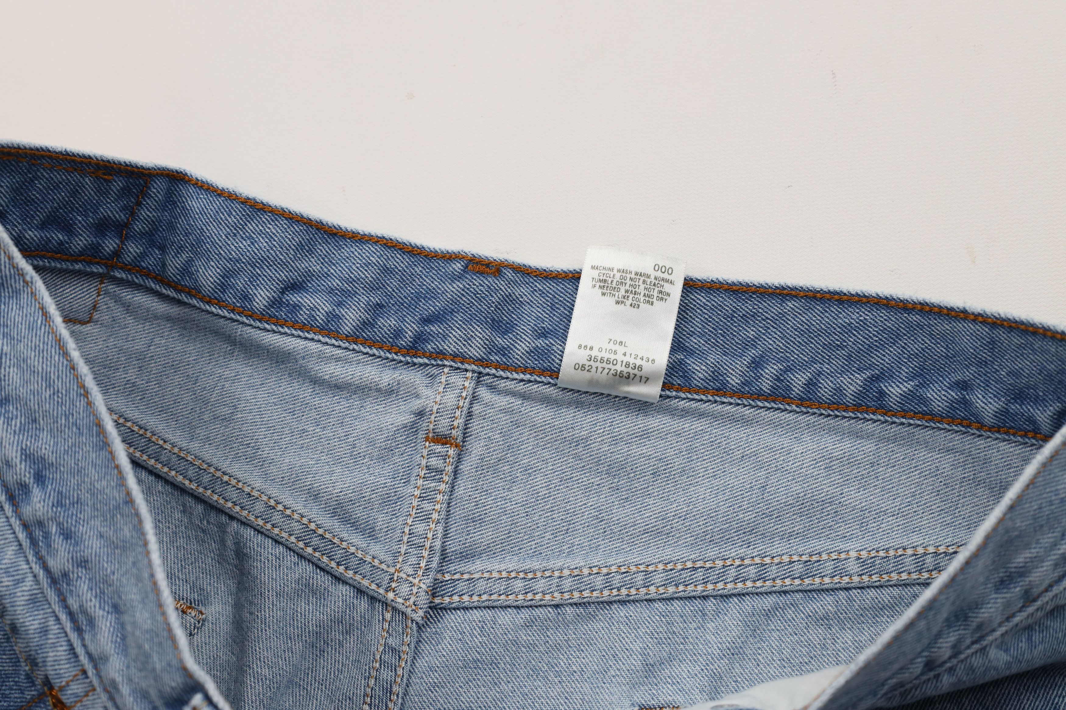 Levi's × Vintage Vintage Y2K 2005 Levis 550 Fit Denim Jean Shorts Jorts Size US 36 / EU 52 - 7 Thumbnail