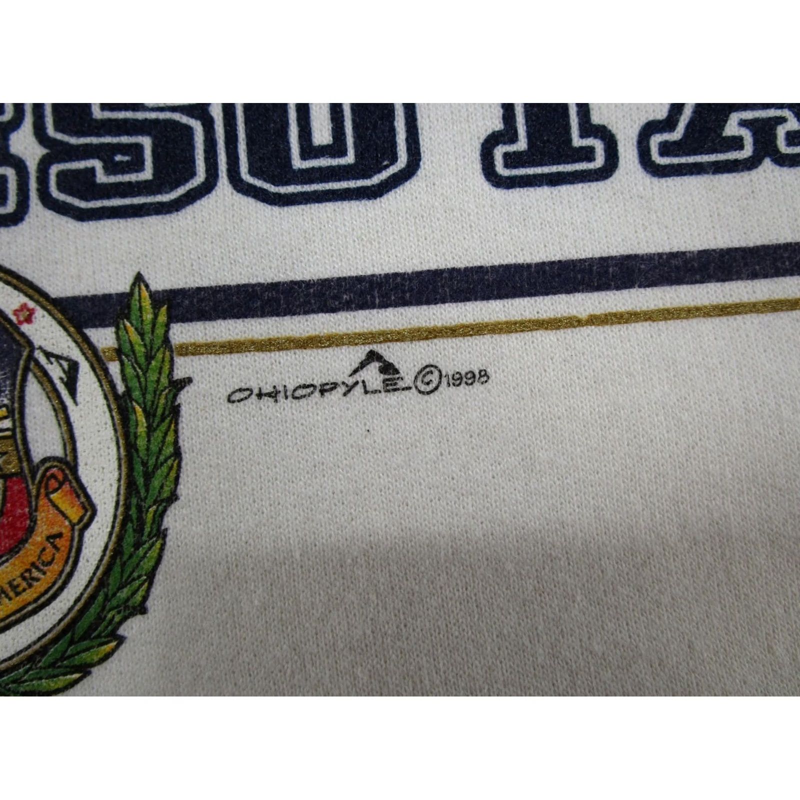 Hanes VINTAGE 90s 1998 White Bear Minnesota Graphic Crewneck Sweatshirt Mens L Hanes Sweatshirt Crew Neck White Bear Minnesota 90s Sports Theme Mens L Size US L / EU 52-54 / 3 - 4 Thumbnail
