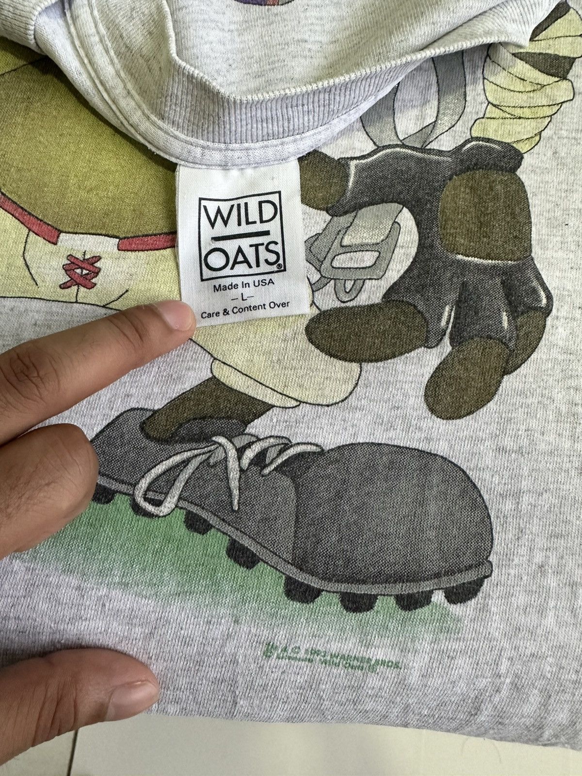 Vintage × Warner Bros Vintage 90’s Taz Mania Devil Football 🏈 Mirror Print USA Tee Size US L / EU 52-54 / 3 - 5 Thumbnail