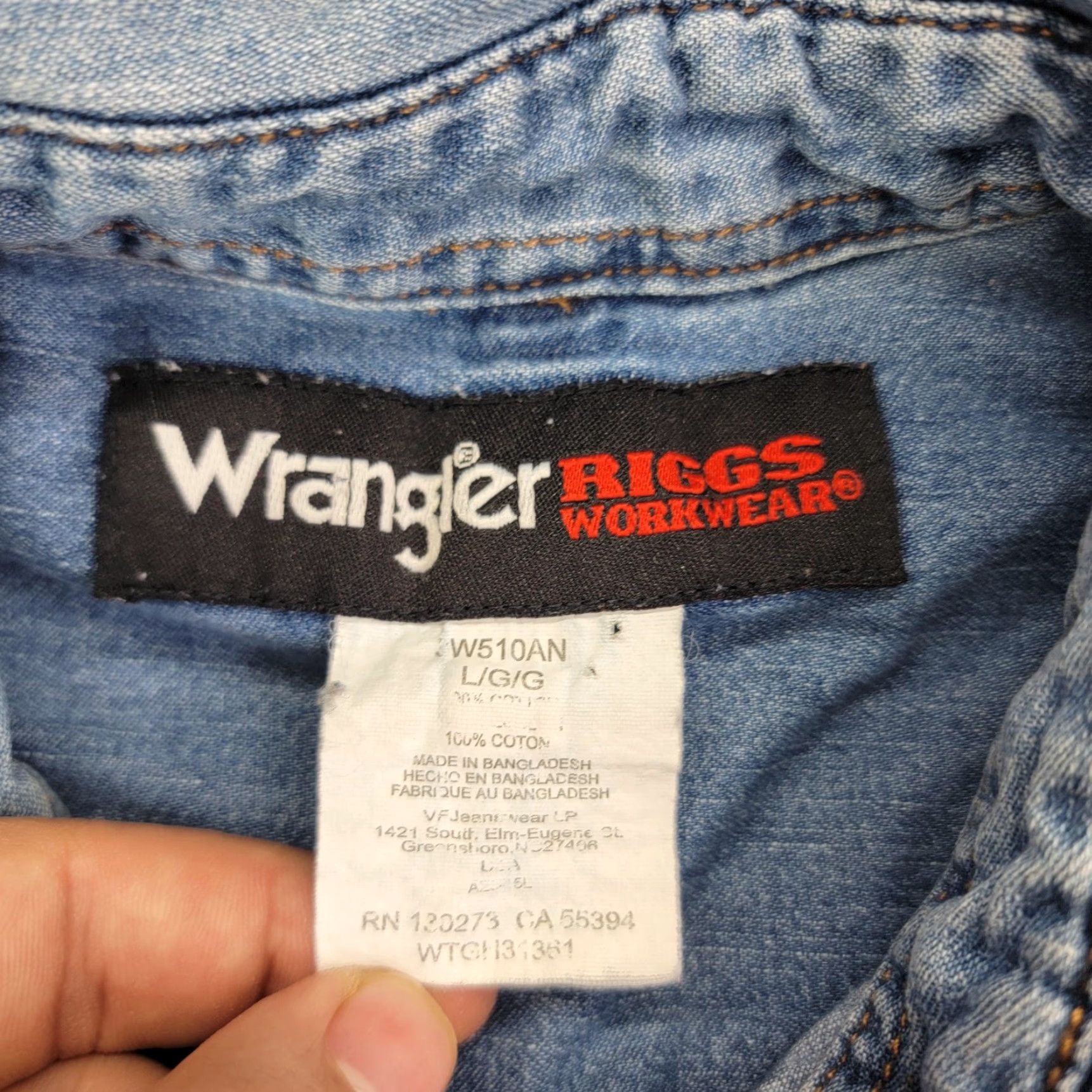 Wrangler Wrangler Riggs Workwear Shirt Mens Large Blue Denim Long Sleeve Button Front Size US L / EU 52-54 / 3 - 2 Thumbnail
