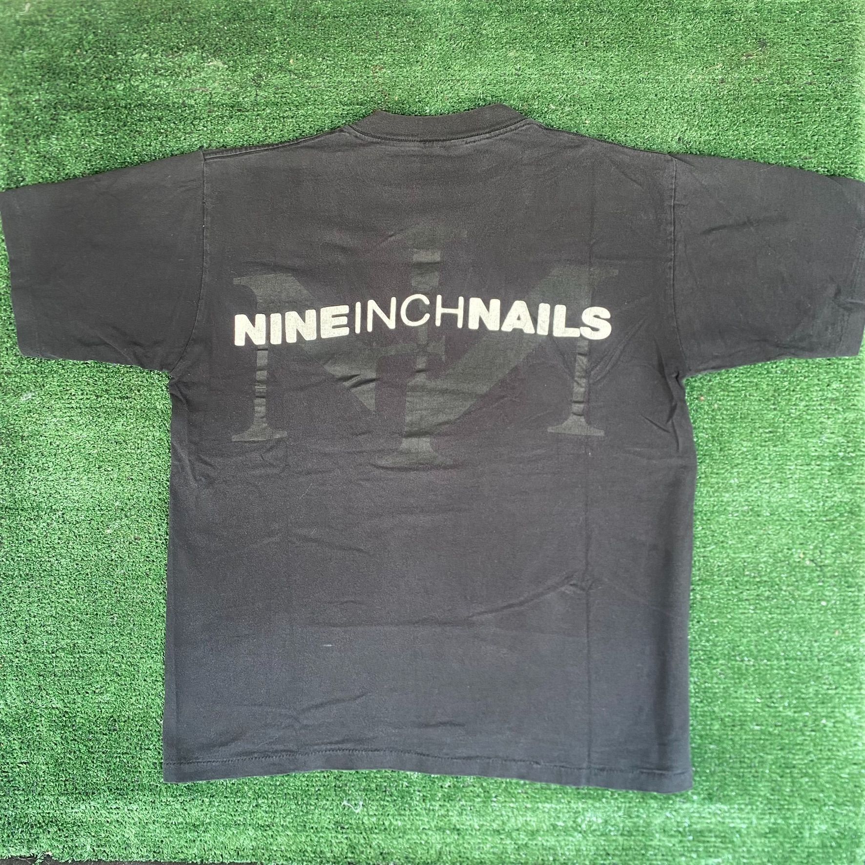 Band Tees Vintage 90s Nine Inch Nails Shirt Metal Rock Band Logo Tee Size US L / EU 52-54 / 3 - 5 Thumbnail