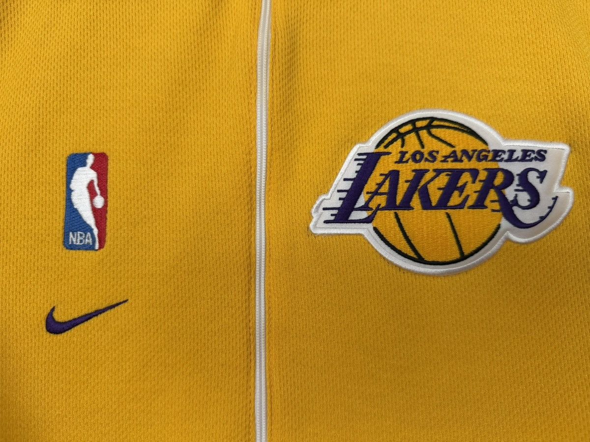Nike NIKE TEAM LOS ANGELES LAKERS WARM UP JERSEY SHIRT VINTAGE LA Size US L / EU 52-54 / 3 - 4 Thumbnail