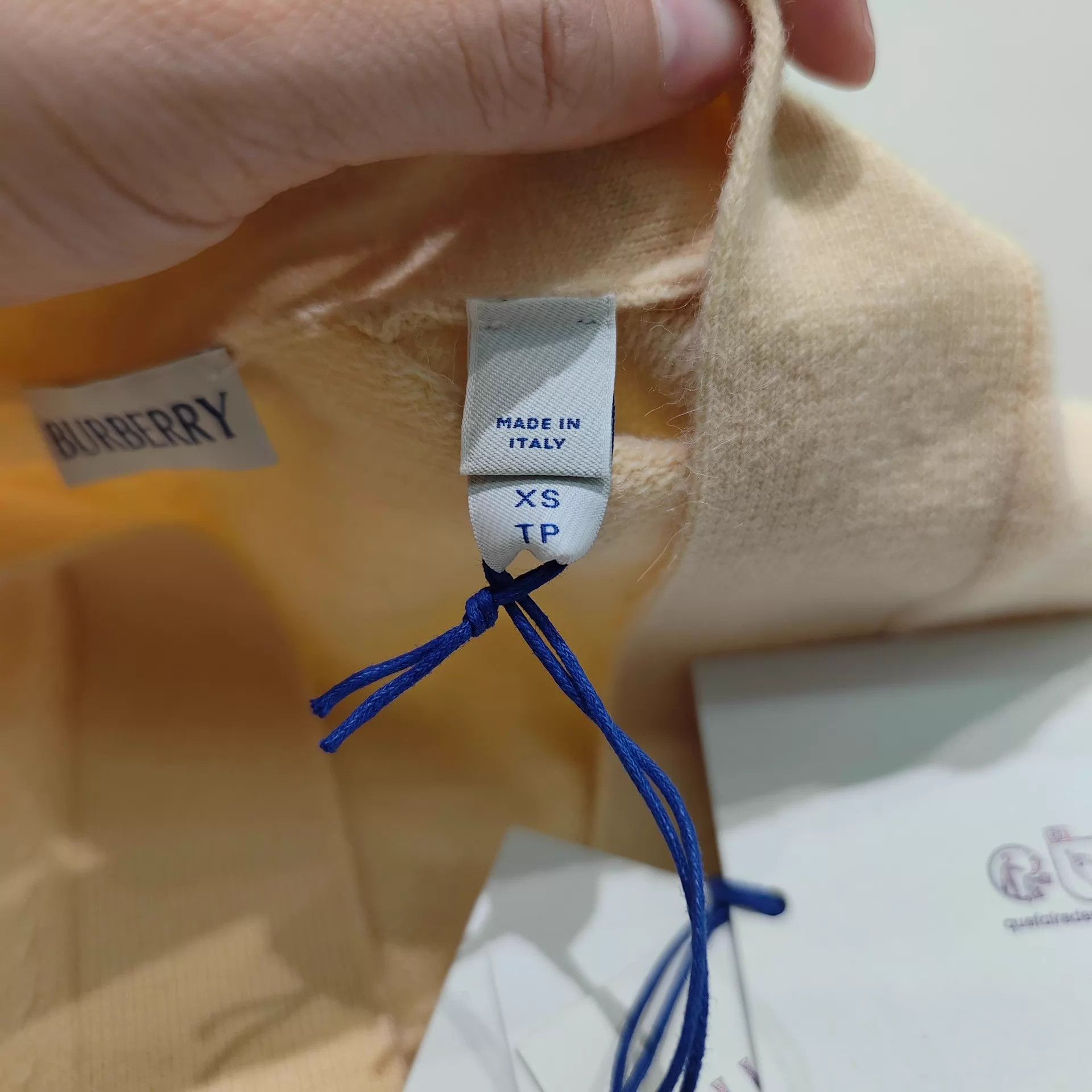 Burberry Burberry new cardigan XS Size XS / US 0-2 / IT 36-38 - 6 Thumbnail