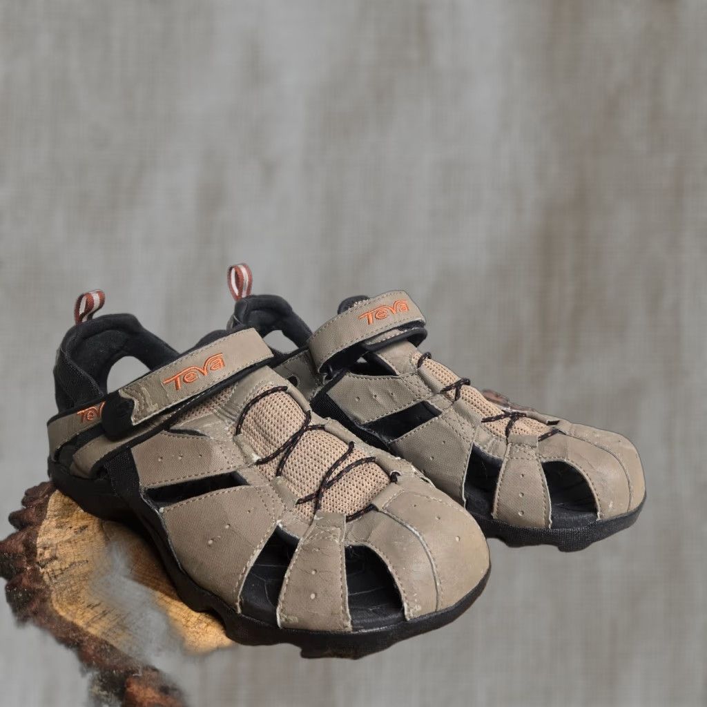 Teva VINTAGE Teva Brown Gladiator Strap Sandals Slip-On Adult Mens Size 12 Size ONE SIZE - 1 Thumbnail