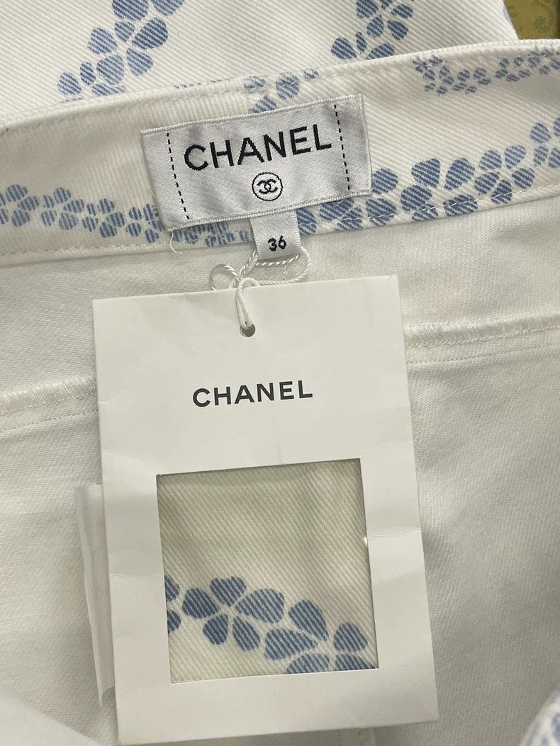 Chanel chanel Beach series white and blue colour block printed mi Size 24" / US 00 / IT 34 - 4 Thumbnail