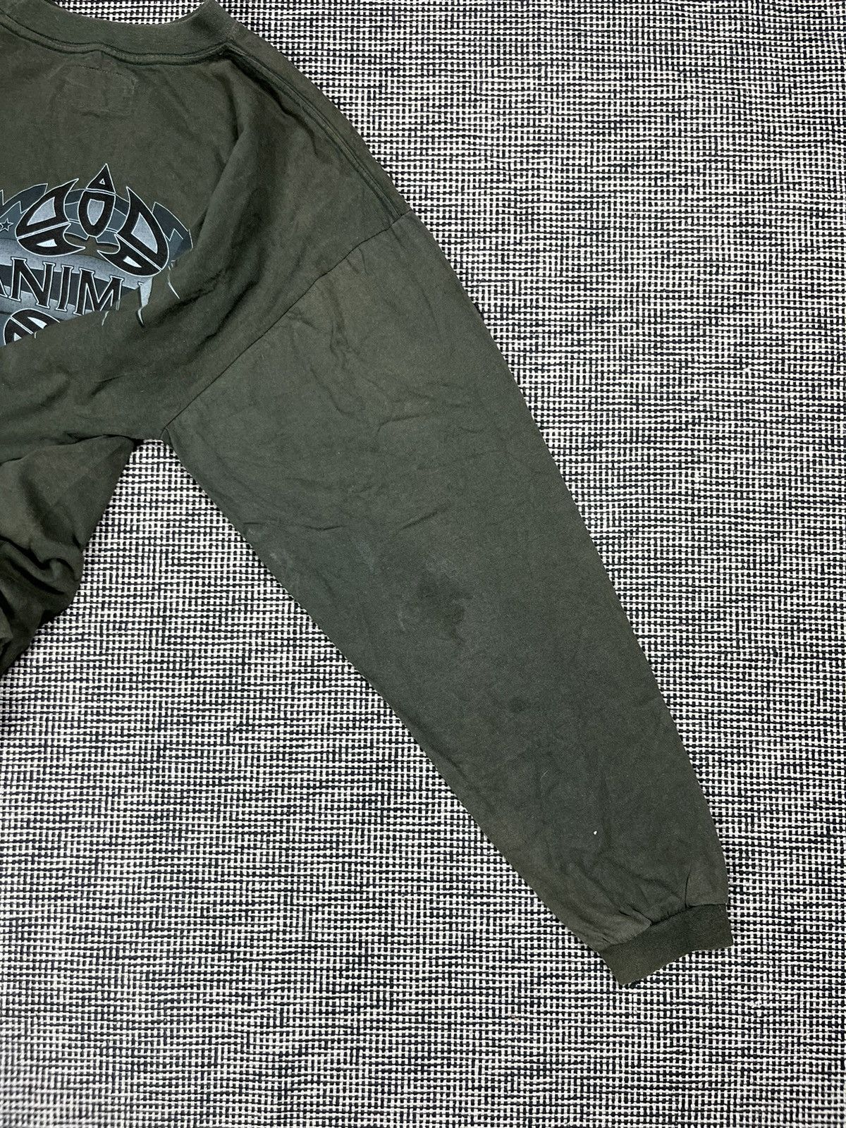 Vintage vintage 90s animal tribal long sleeve distressed tee skate Size US XL / EU 56 / 4 - 5 Thumbnail