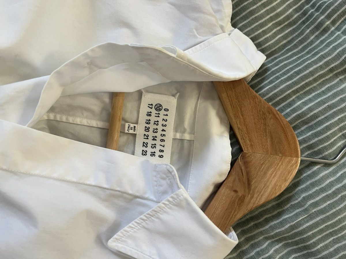 Maison Margiela White Connected Collar - Sleeve Button down Shirts Button Ups