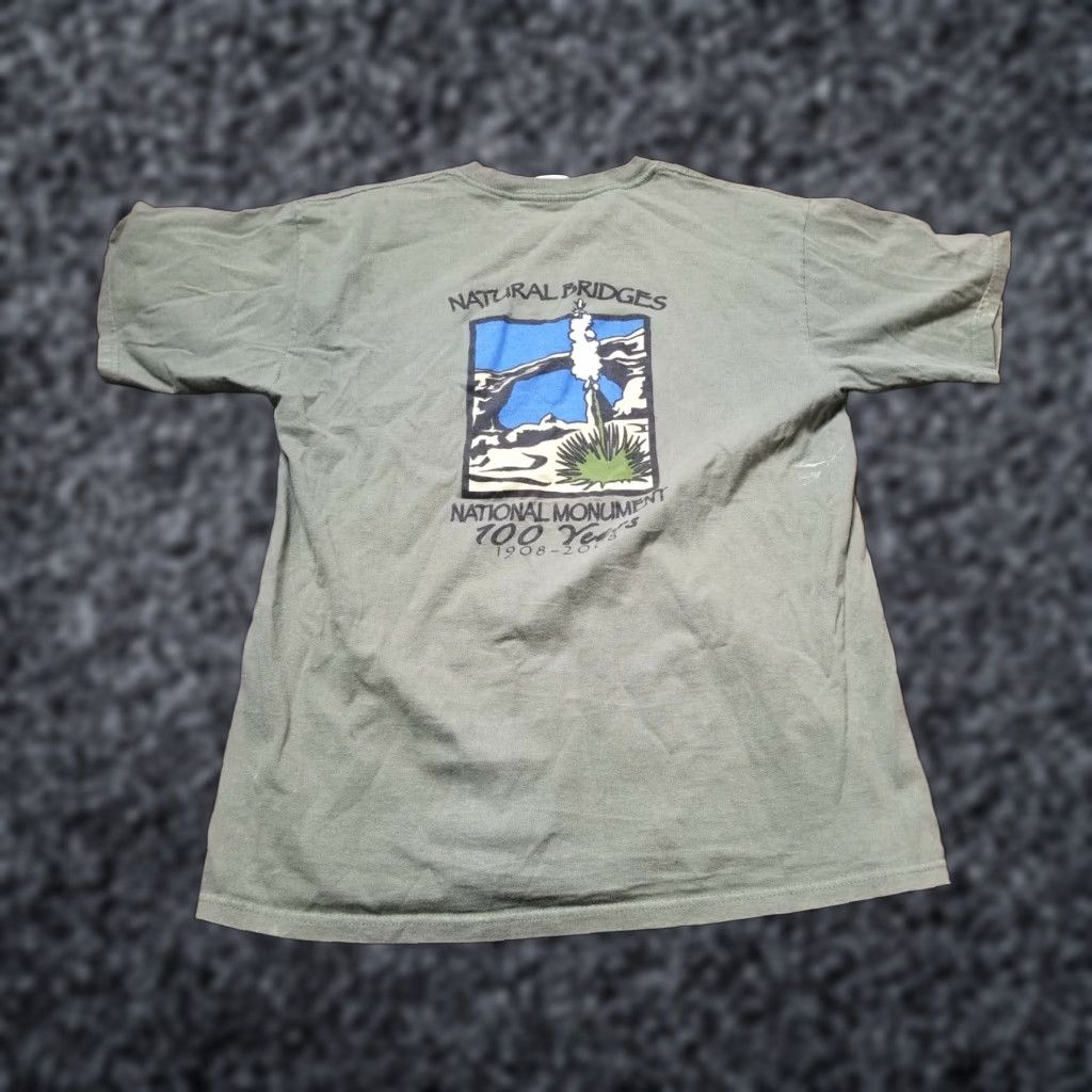 Gildan Vintage Gildan Men’s T-Shirt Nature Double-Sided Green Crew Neck L Size US L / EU 52-54 / 3 - 1 Thumbnail