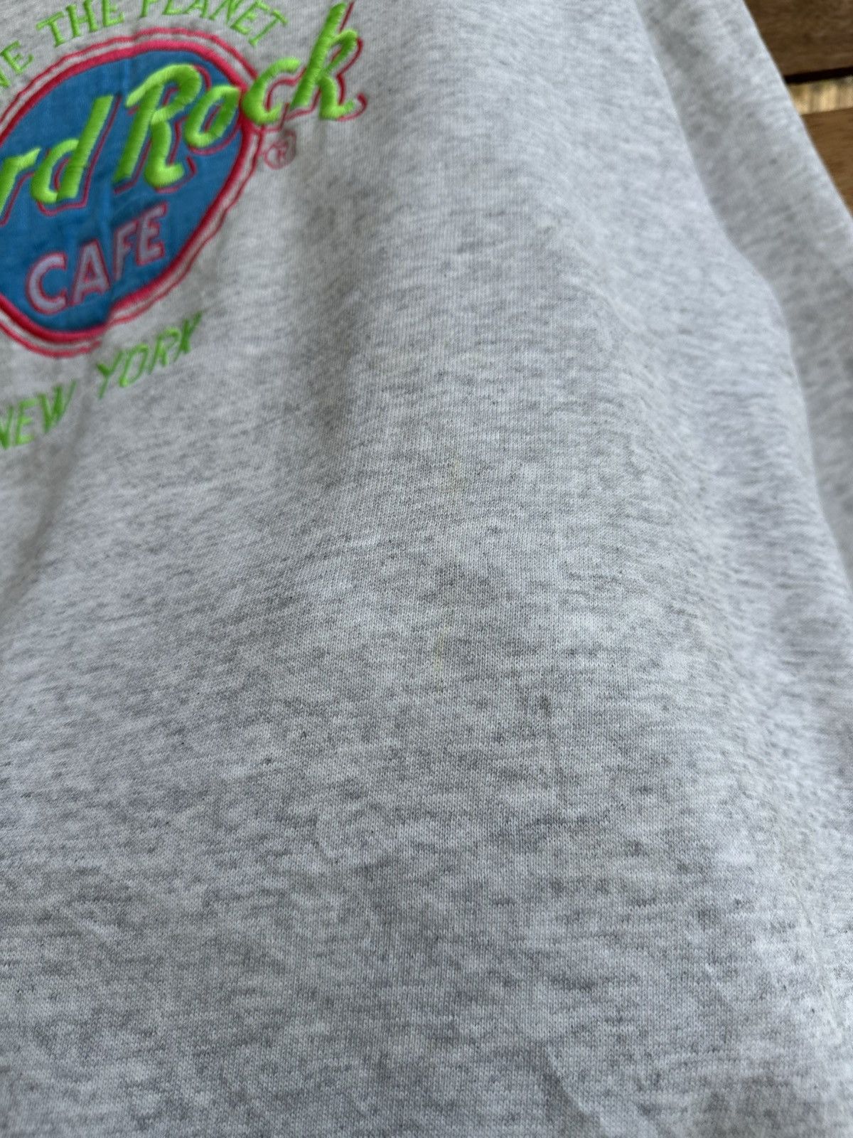 Hard Rock Cafe Vintage Distressed Hard Rock Cafe New York Sweatshirt Size US L / EU 52-54 / 3 - 9 Thumbnail