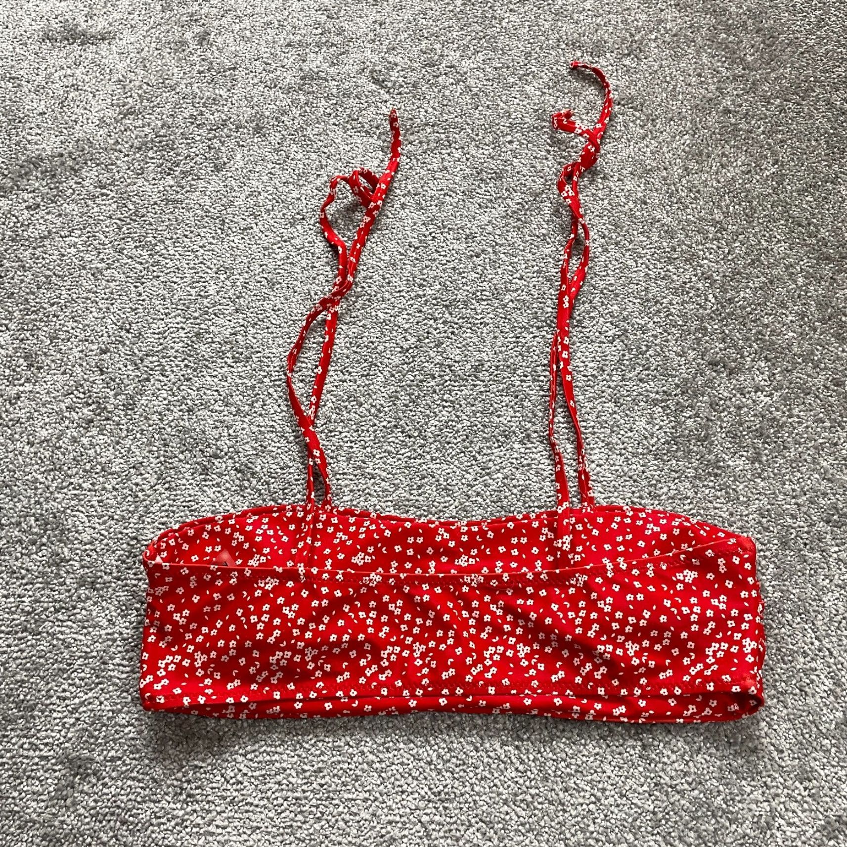Shein Shein Red Floral Bandeau Bikini Top Large Women Self Tie Spaghetti Strap Beach Swim Top Size L / US 10 / IT 46 - 2 Thumbnail