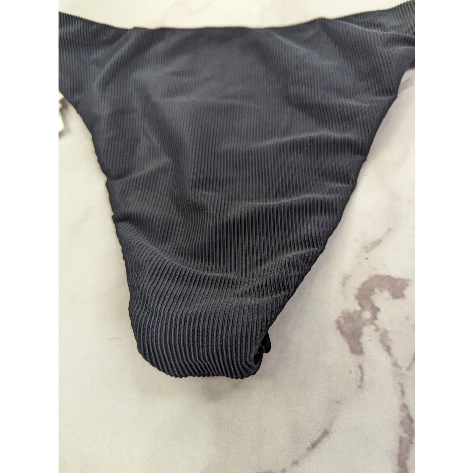Good American Good American Swim Bottom Women Medium Black Rib Mid Bikini Size M / US 6-8 / IT 42-44 - 8 Thumbnail