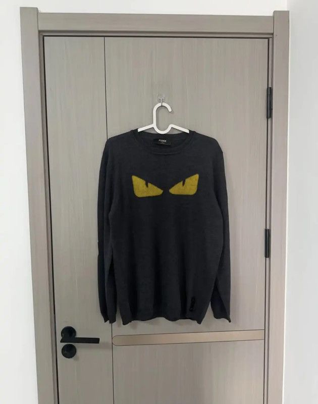 Fendi Fendi Men's Gray Cashmere Sweater with Unique Design 0089 Size US M / EU 48-50 / 2 - 1 Thumbnail