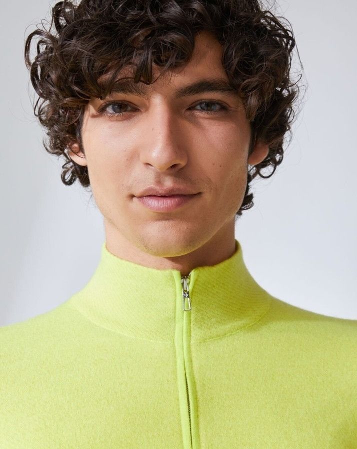 Loro Piana o1srvl11e0824 Mezzocollo Roadster Sweater in Acid Kiwi Size US S / EU 44-46 / 1 - 5 Thumbnail