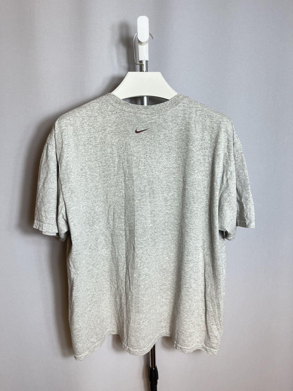 Nike Vintage nike 00s grey short sleeve cotton casual y2k mens Size US L / EU 52-54 / 3 - 7 Thumbnail