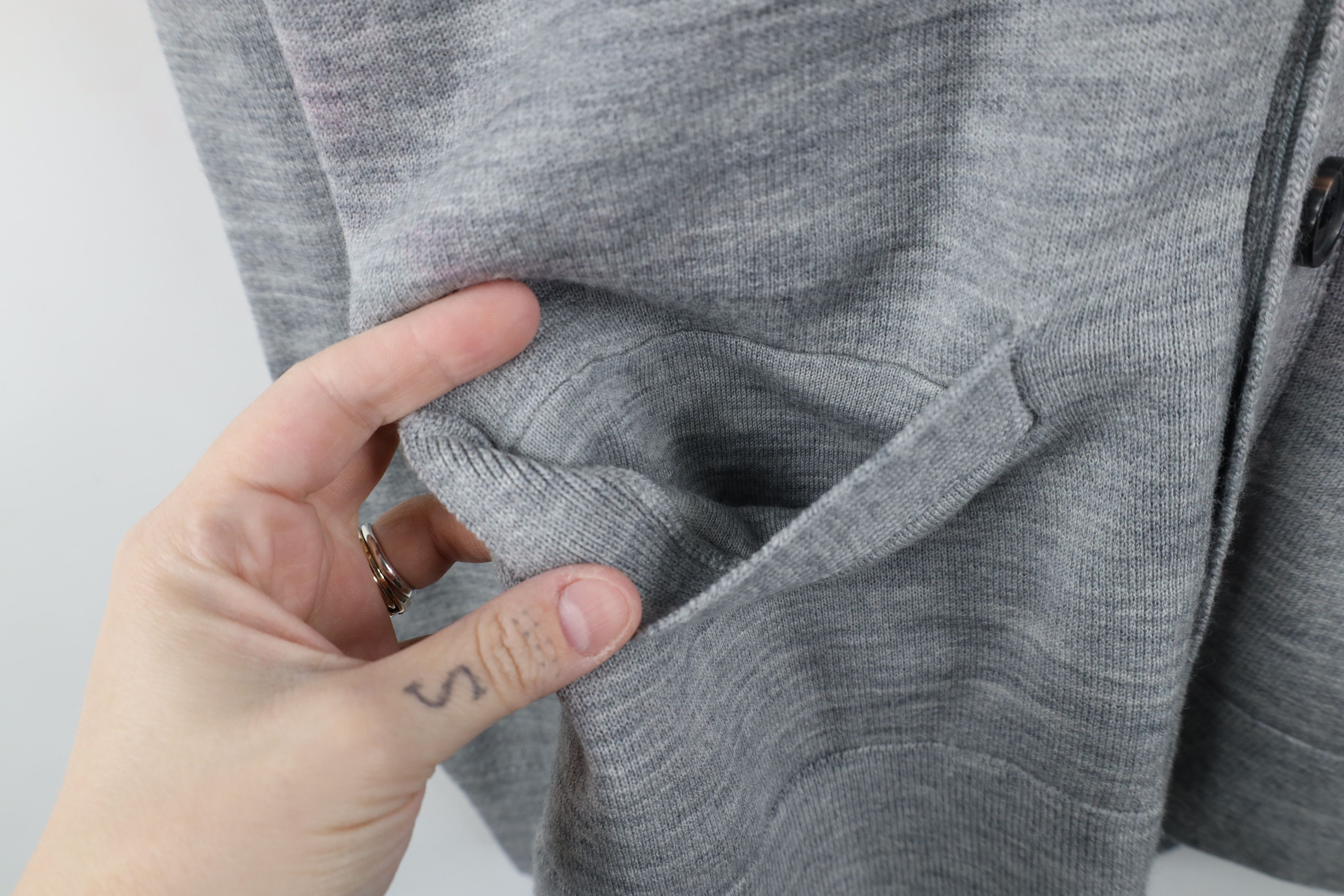 Abercrombie & Fitch × Vintage Vintage Y2K Abercrombie & Fitch Knit Cardigan Sweater Gray Size US S / EU 44-46 / 1 - 5 Thumbnail