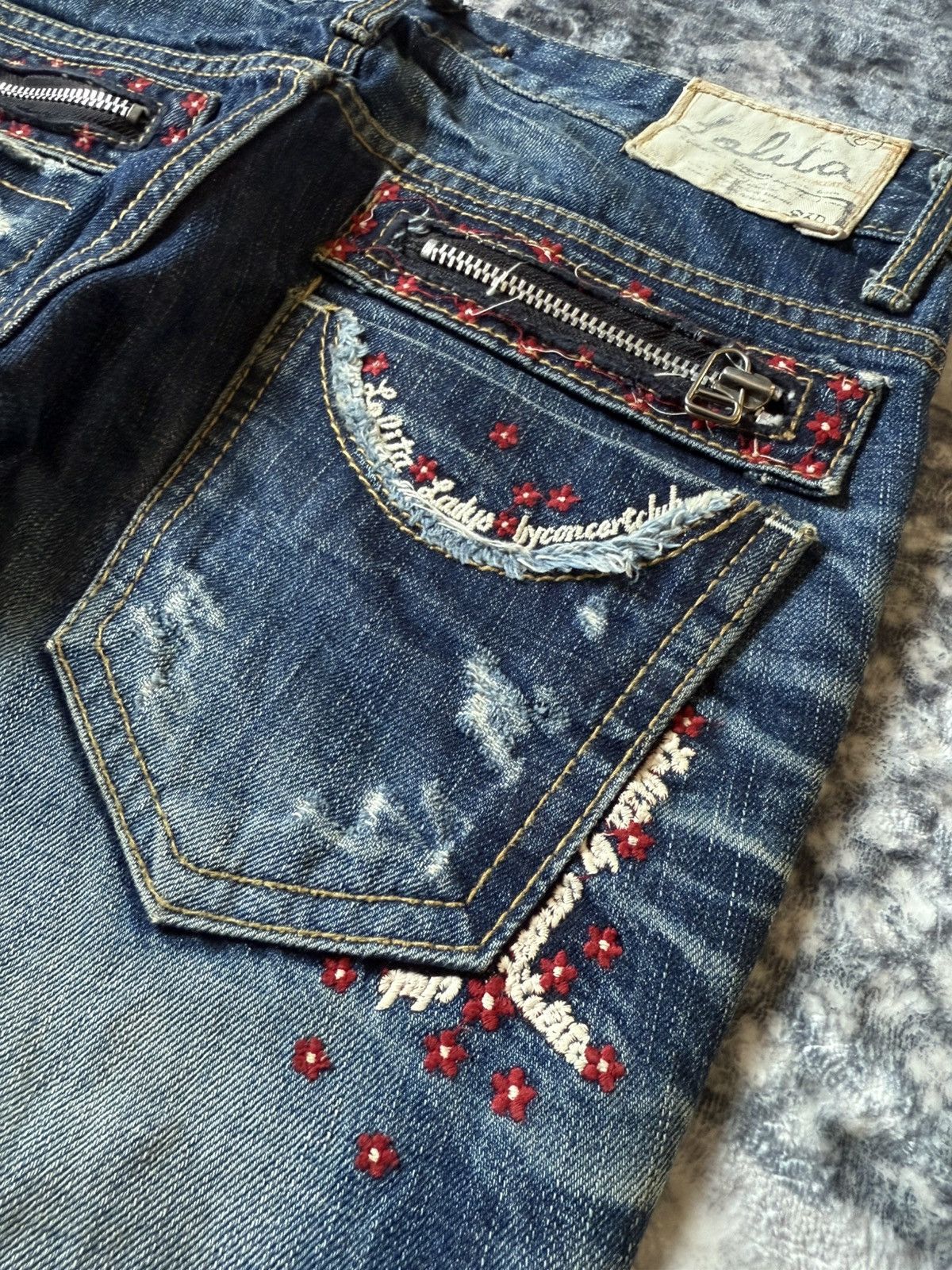 Hysteric Glamour × Japanese Brand Yoshitomo Lolita Japan Heavy Whisker Blossom Flare Jeans Size US 29 - 14 Thumbnail