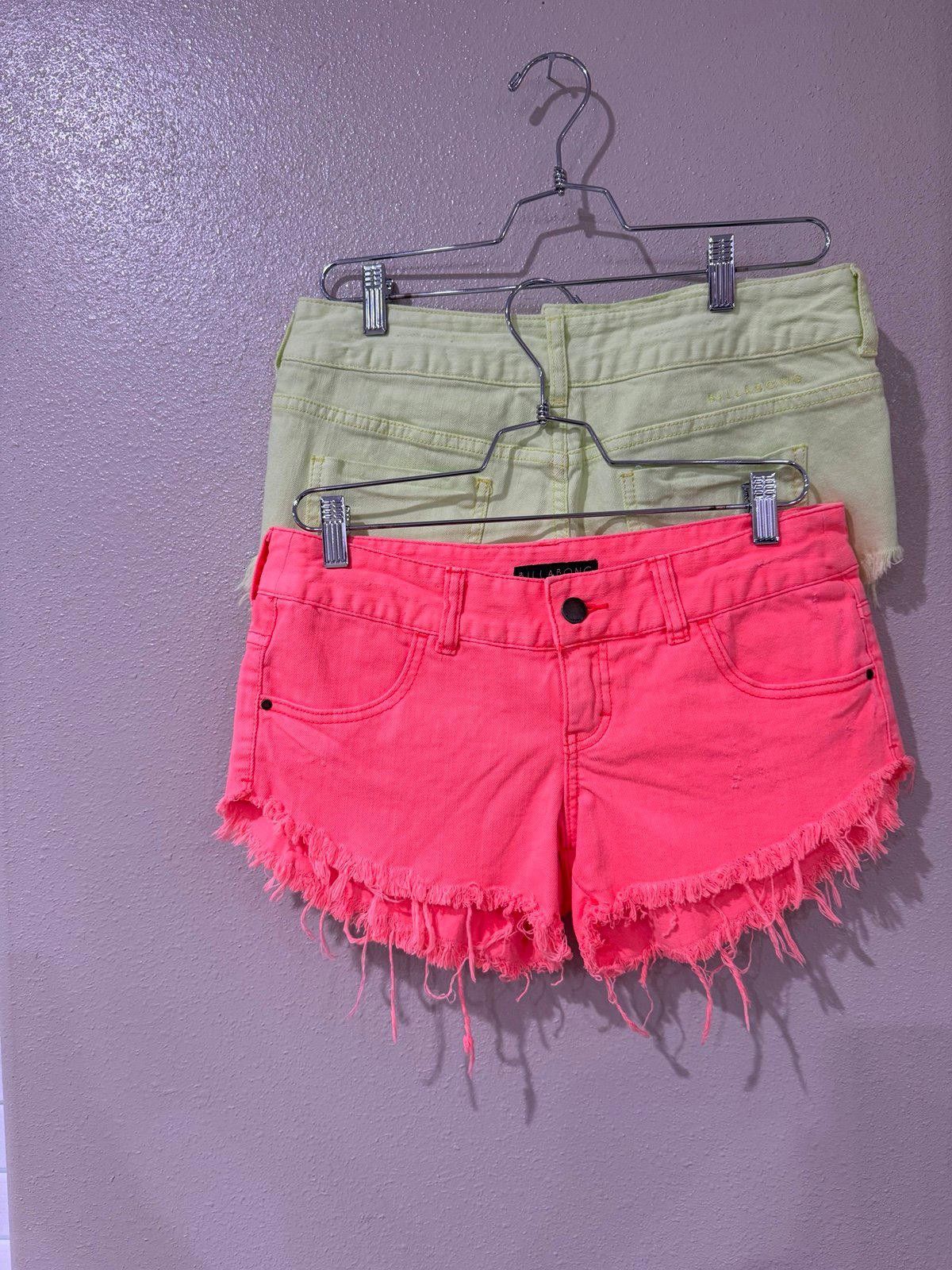 Billabong Billabong Shorts Bundle SIZE 3 Size 28" / US 6 / IT 42 - 2 Thumbnail