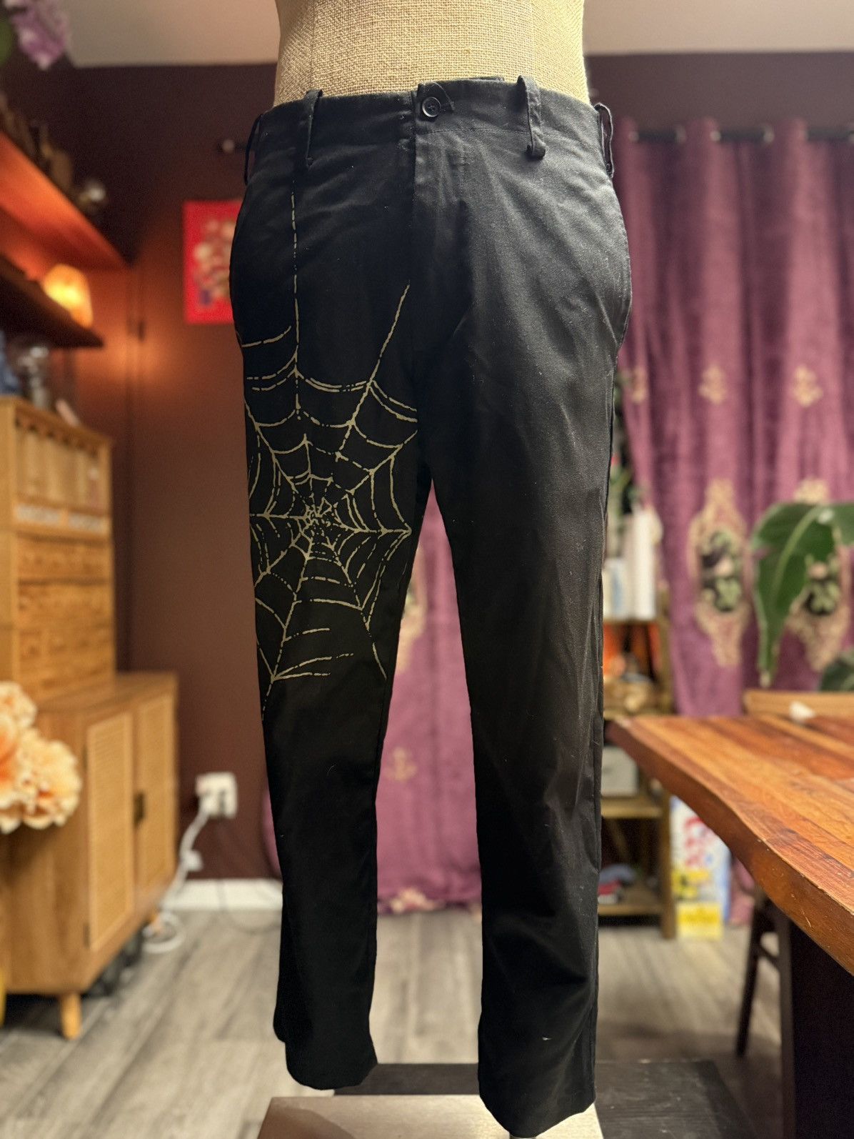 Other Black Slim Pants with Bold Gold Spiderweb Graphic Size US 29 - 1 Thumbnail