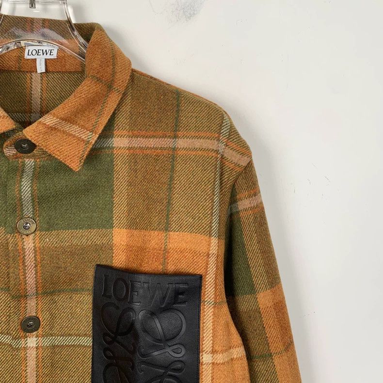Loewe Loewe Brown plaid wool collar long sleeve single button sh Size S / US 4 / IT 40 - 3 Thumbnail