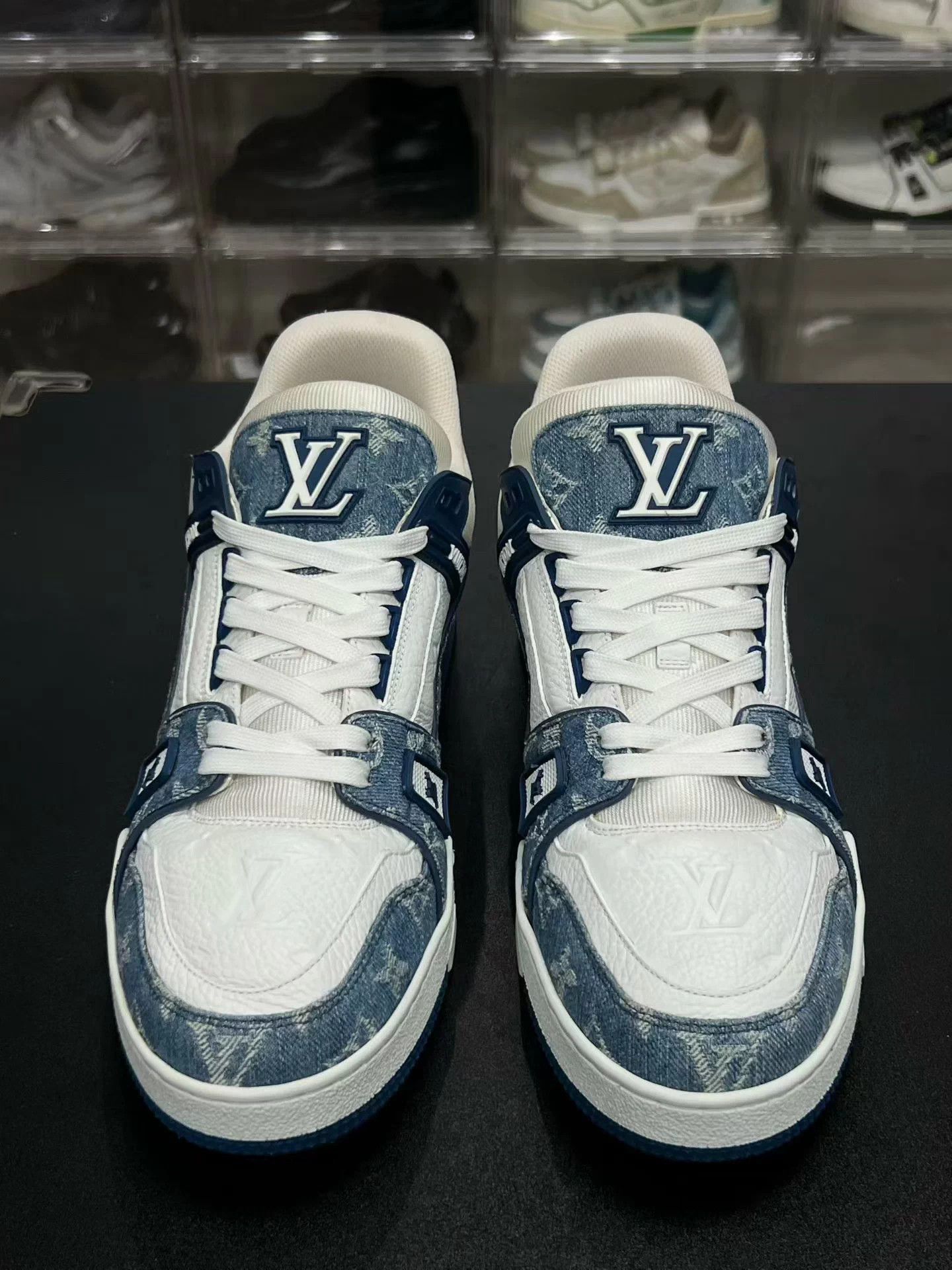 Louis Vuitton LV TRAINER Blue White Denim UK8/42 Size US 9 / EU 42 - 2 Thumbnail