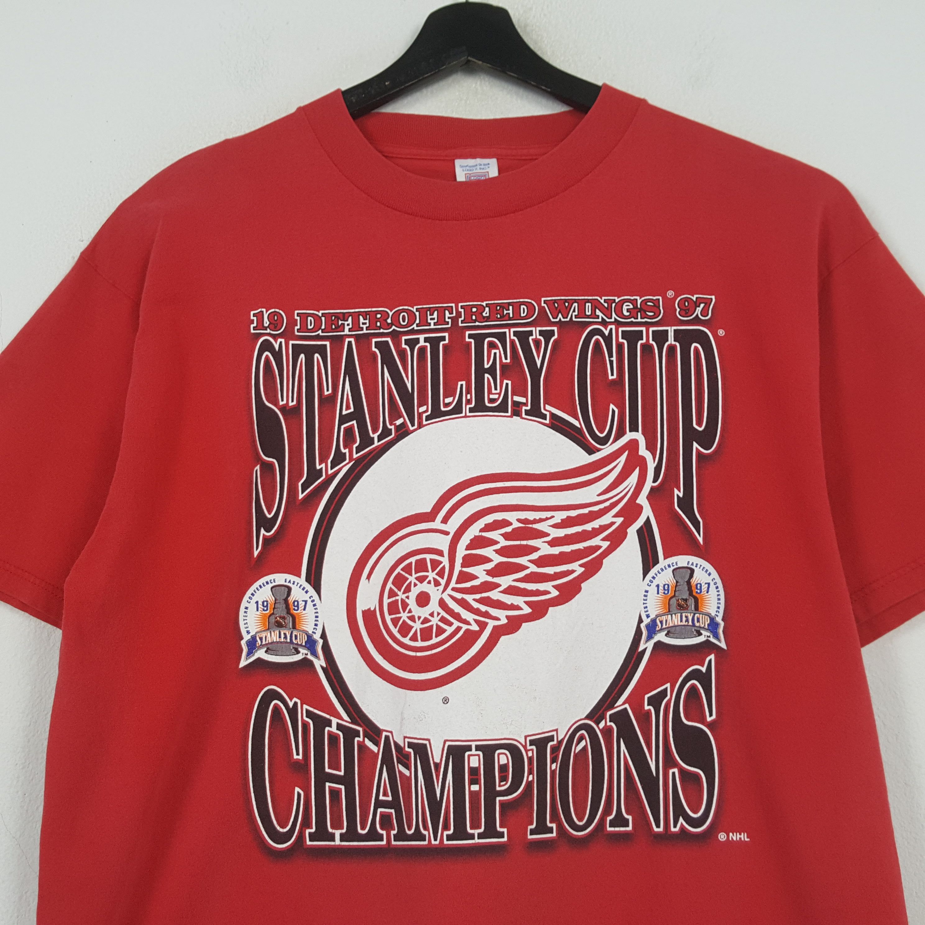 NHL Detroit Red Wings Ice Hockey Team Vintage Tshirt 31 Size US L / EU 52-54 / 3 - 2 Thumbnail