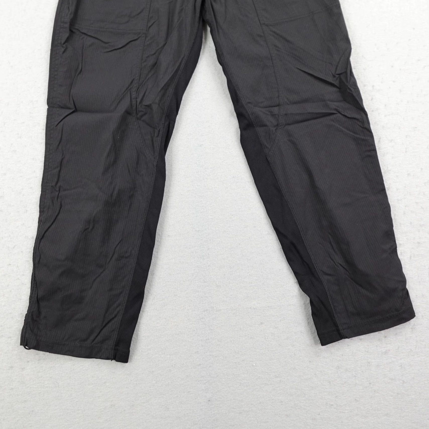 Lululemon Lululemon Pants Womens S Black Dance Studio Crop 25" Joggers Gym Yoga Athletic Pants Striped Pattern Pockets Elastic Waist Regular Inseam 24" Size 28" / US 6 / IT 42 - 3 Thumbnail