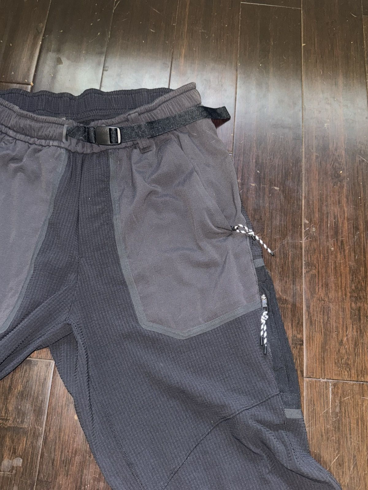 Lululemon Mens lululemon outdoor pants Size US 30 / EU 46 - 1 Thumbnail