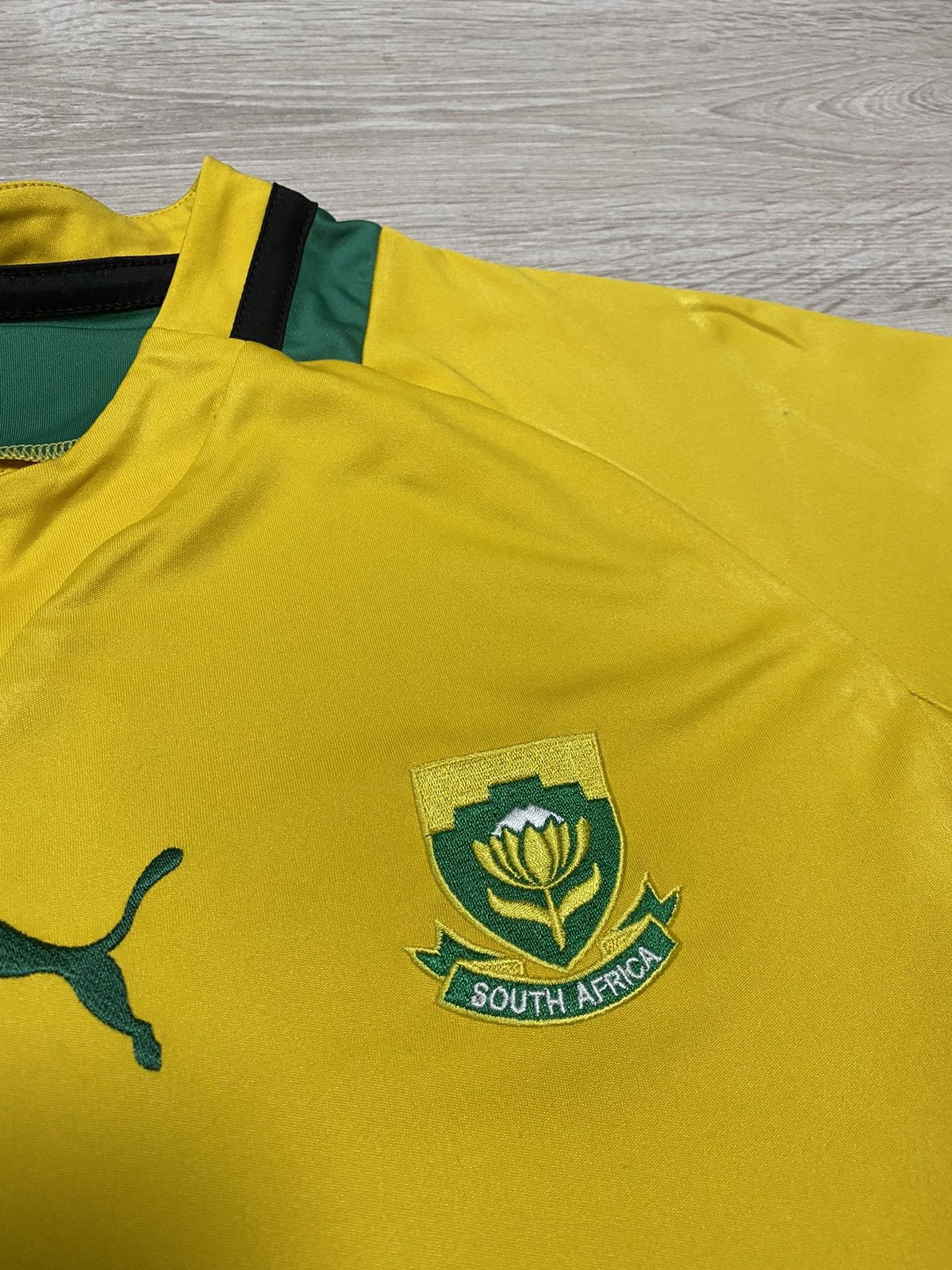 Puma SOUTH AFRICA 2012/13 HOME FOOTBALL SHIRT SOCCER JERSEY PUMA Size US S / EU 44-46 / 1 - 4 Thumbnail