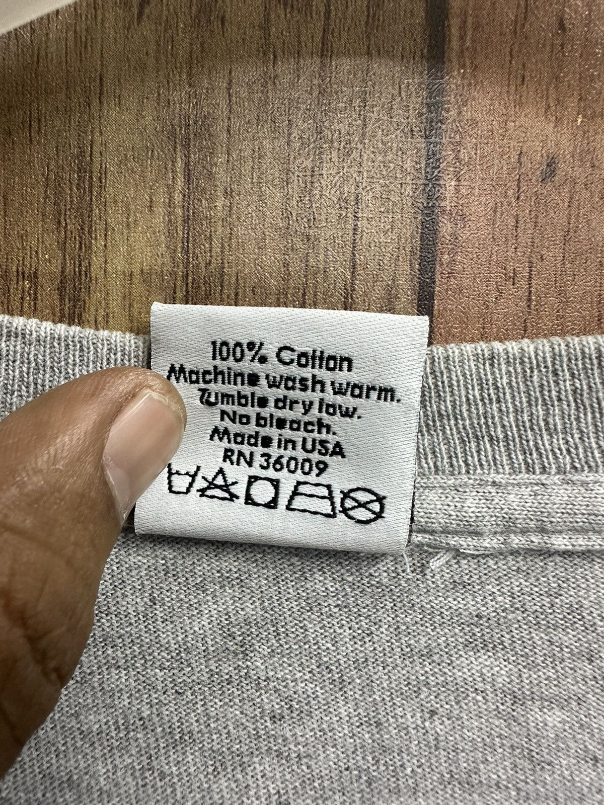 Calvin Klein Vintage Calvin Klein Usa Tshirt A264 Size US M / EU 48-50 / 2 - 8 Thumbnail