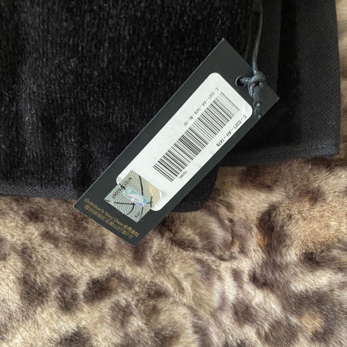 October's Very Own OVO Raptors Sideline Towel Black Gold Men’s FW21 Size ONE SIZE - 4 Thumbnail