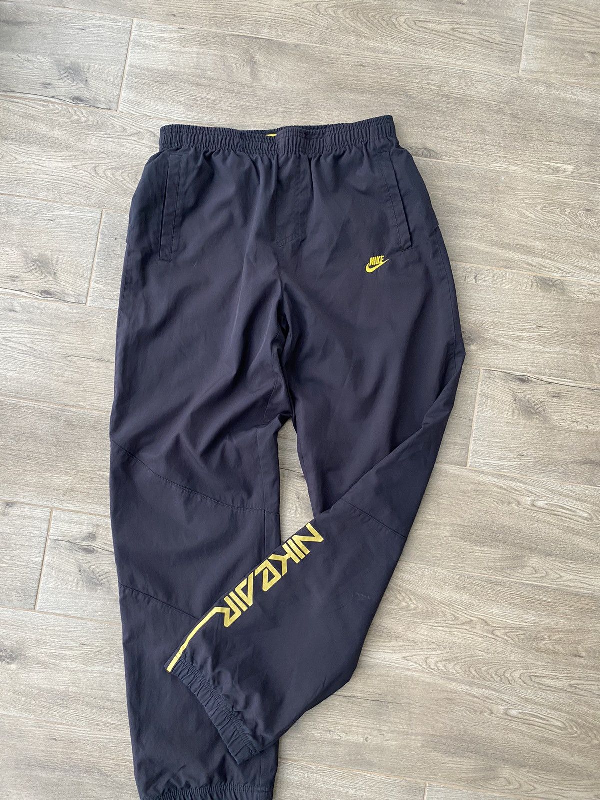 Nike × Vintage Nike Air Vintage Sweatpants Size US 31 - 3 Thumbnail