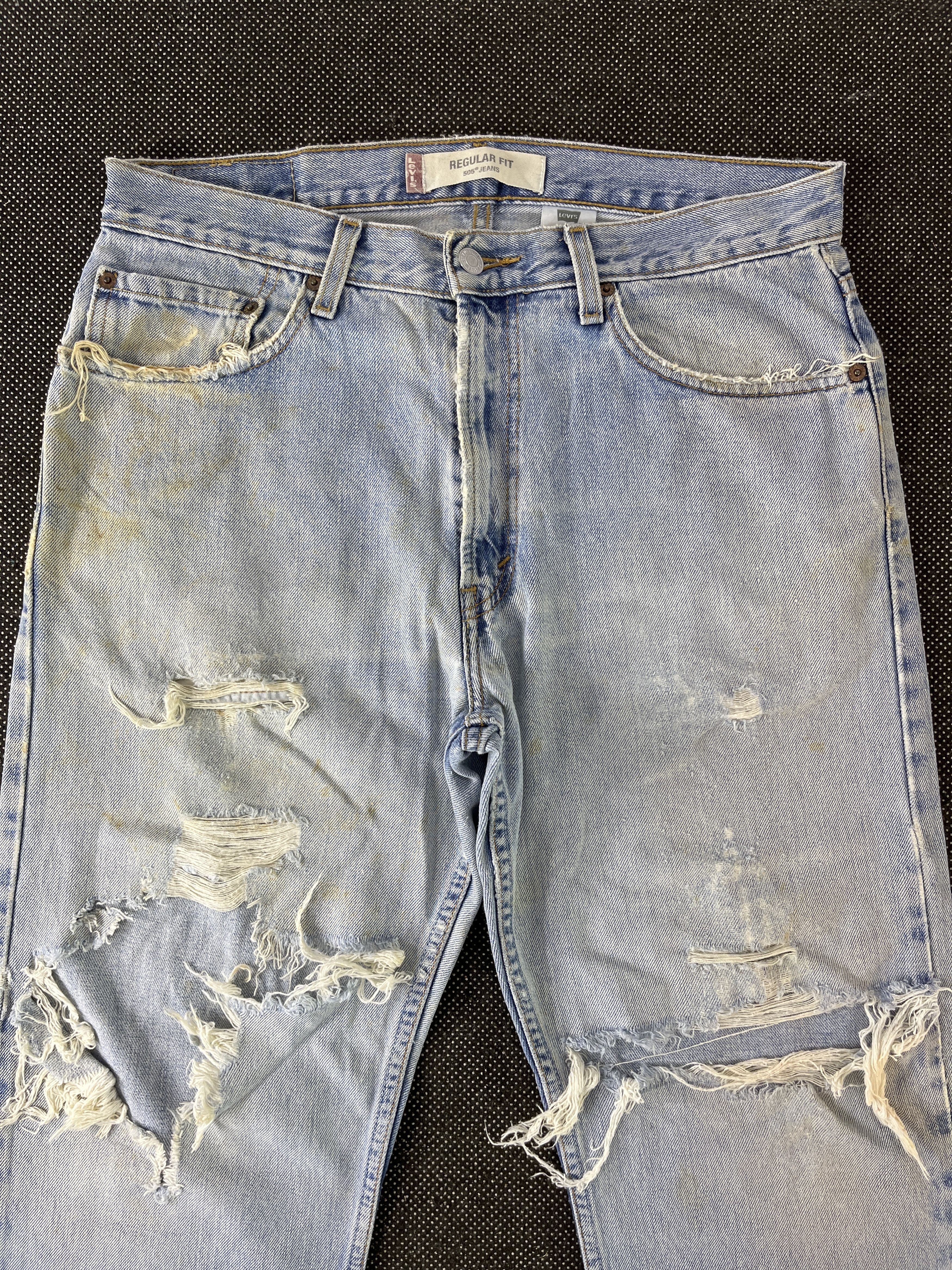 Levi's Vintage Levi’s 505 Thrashed Ripped Jeans - J320 Size US 34 / EU 50 - 3 Thumbnail