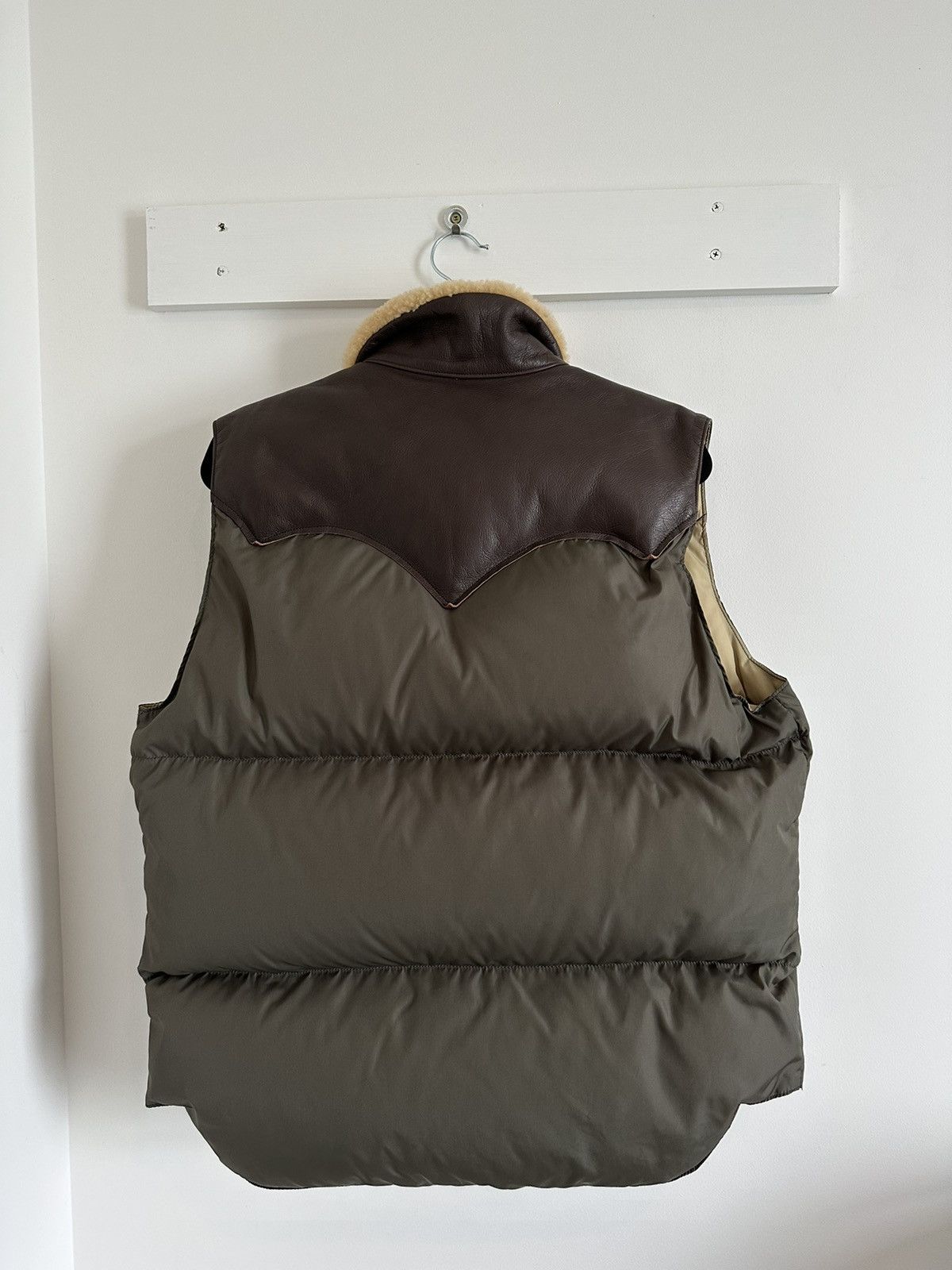 フードフードなしCHRISTY VEST　サイズ42