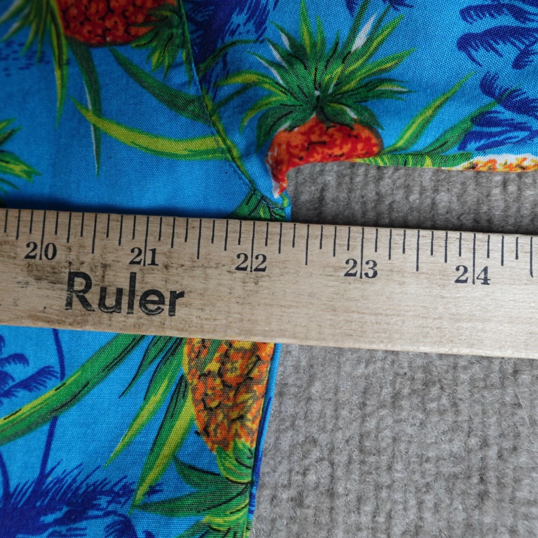 Gap VINTAGE Gap Womens Shirt Large Blue Hawaiian AOP Pineapples Loop Collar Size L / US 10 / IT 46 - 2 Thumbnail