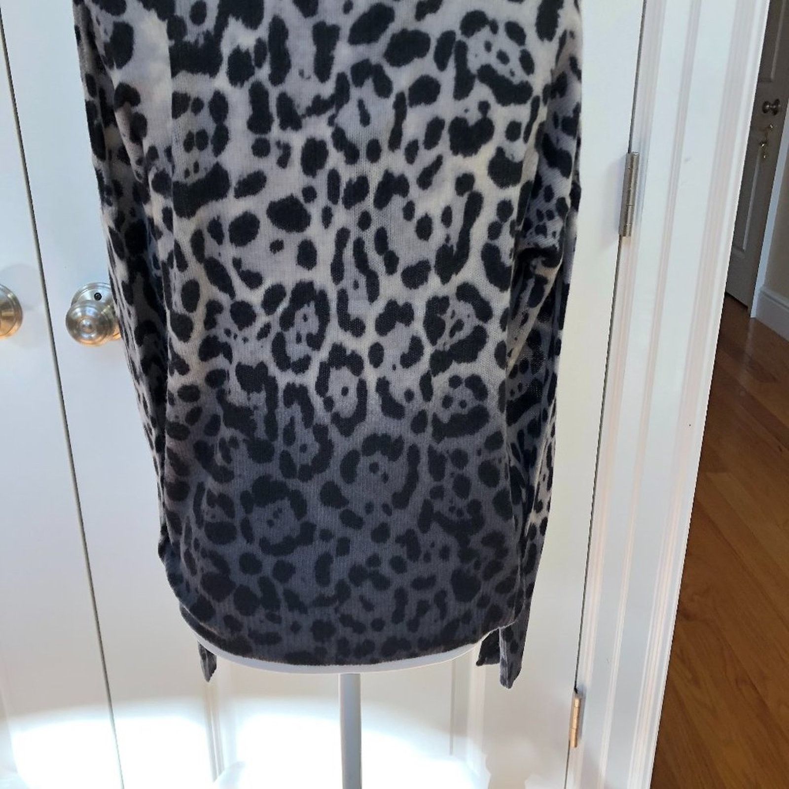 360Cashmere 360 Cashmere Leopard Print Cashmere Sweater Size XS / US 0-2 / IT 36-38 - 6 Thumbnail