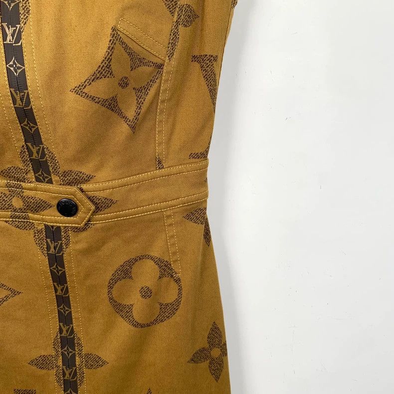Louis Vuitton Louis Vuitton Brown logo presbyopic full print cotton crew Size XS / US 0-2 / IT 36-38 - 4 Thumbnail