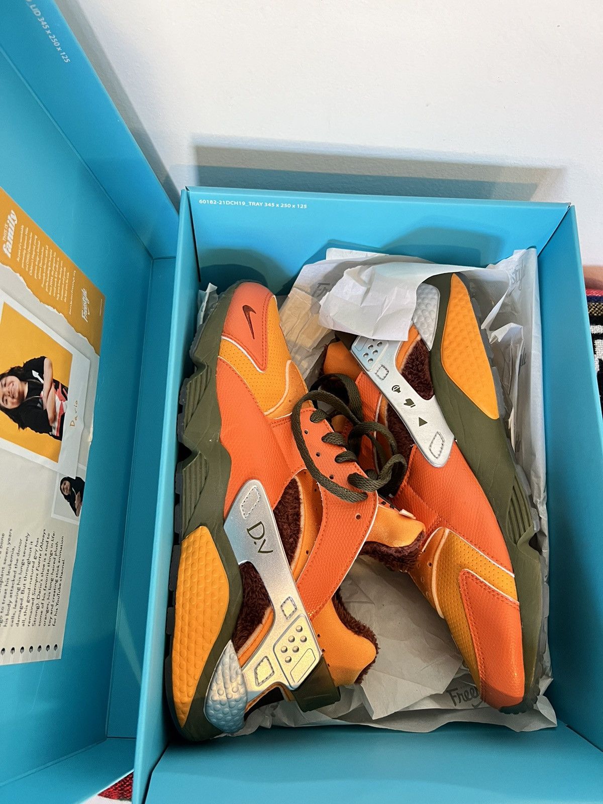 Nike NIKE AIR HUARACHE DB18 Size US 10.5 / EU 43-44 - 7 Thumbnail