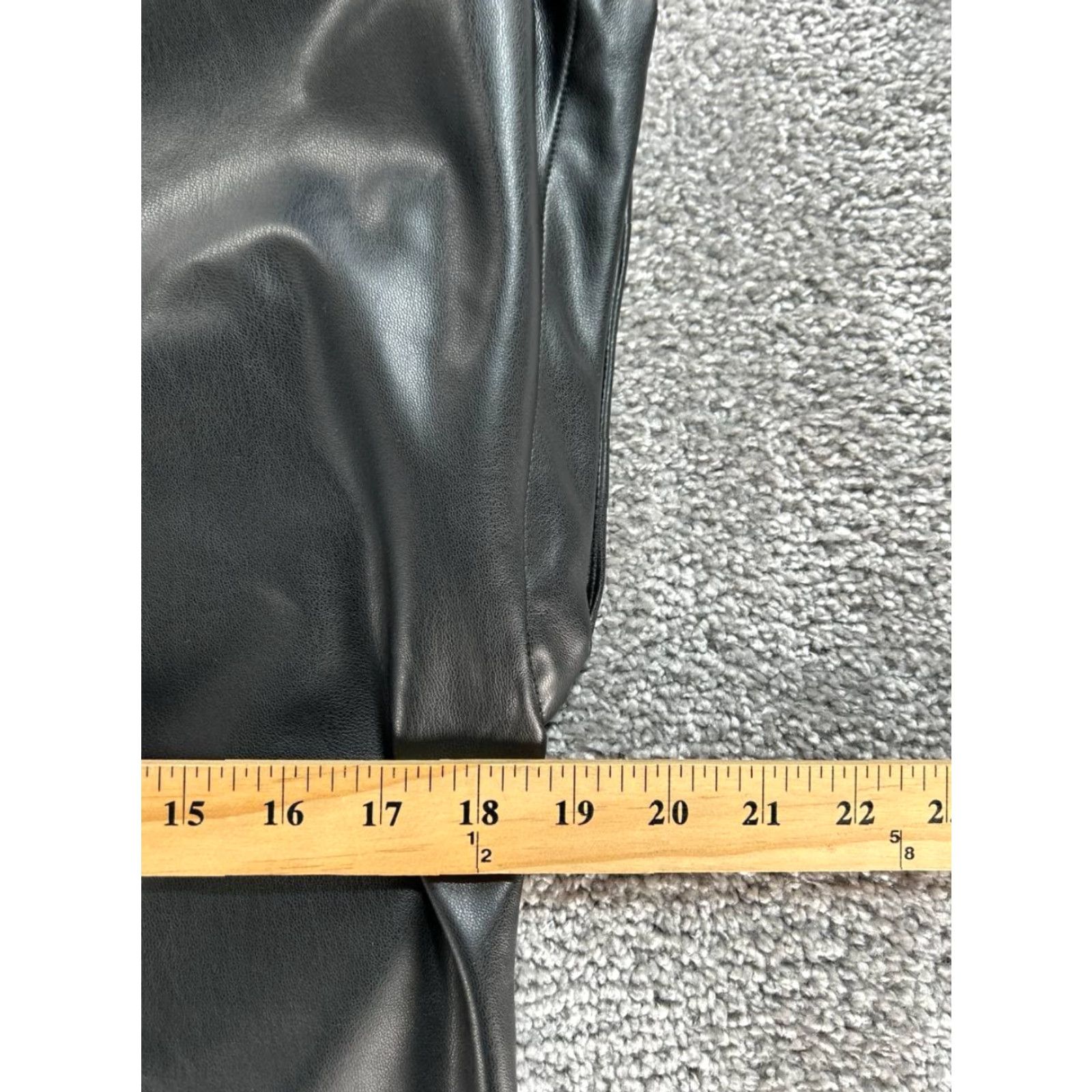 Vintage Evereve Shirt Womens Small Black Faux Leather Top New Size S / US 4 / IT 40 - 7 Thumbnail