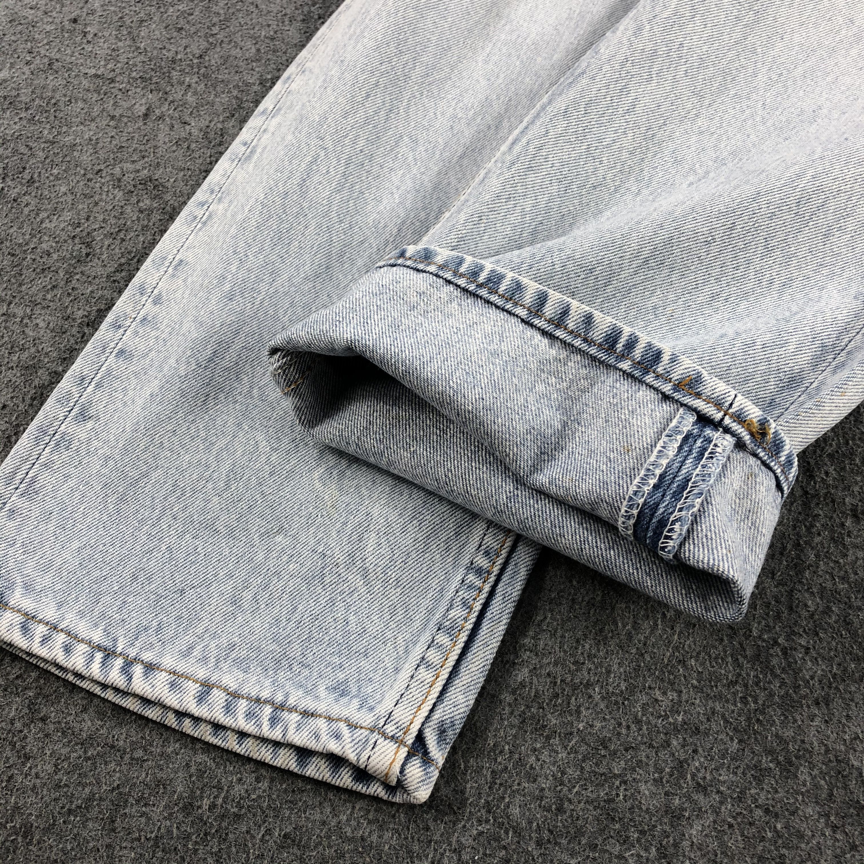Levi's 90s Vintage Light Wash Levis 501 Jeans-J1909 Size US 28 / EU 44 - 6 Thumbnail