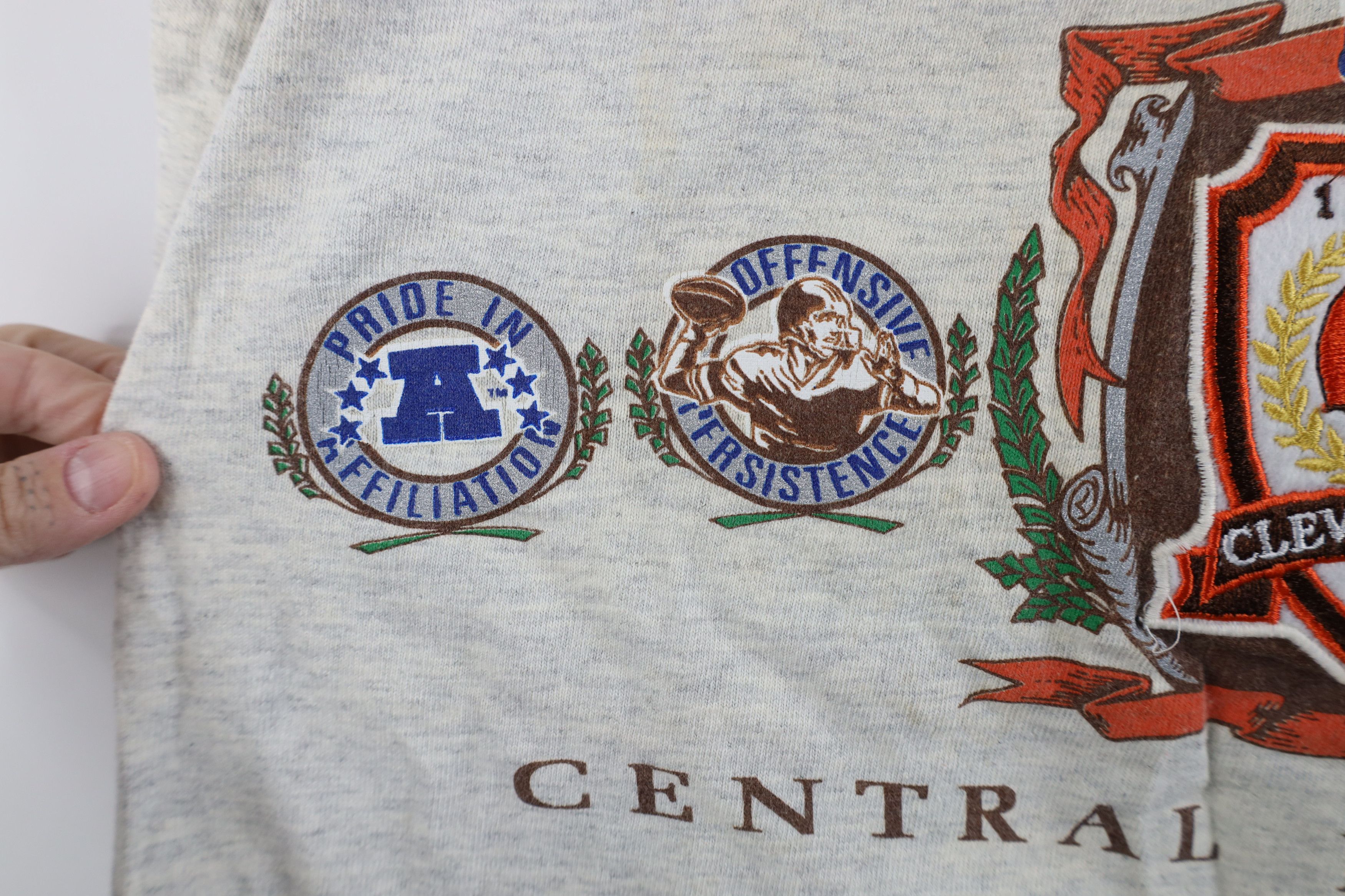 Vintage Vintage 90s Cleveland Football Short Sleeve T-Shirt USA Size US L / EU 52-54 / 3 - 9 Thumbnail