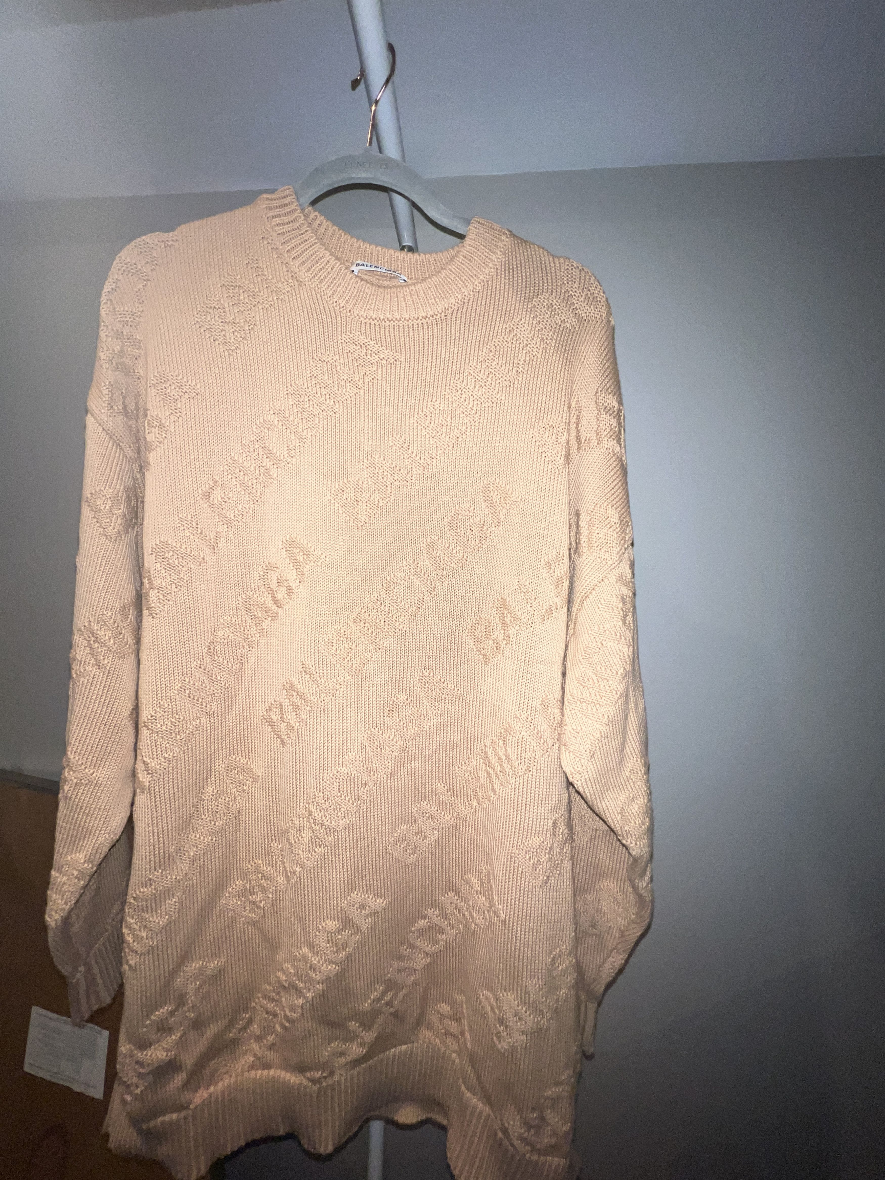 Balenciaga Balenciaga All Over Jacquard Cotton Knit Sweater (Beige) Size US M / EU 48-50 / 2 - 6 Thumbnail