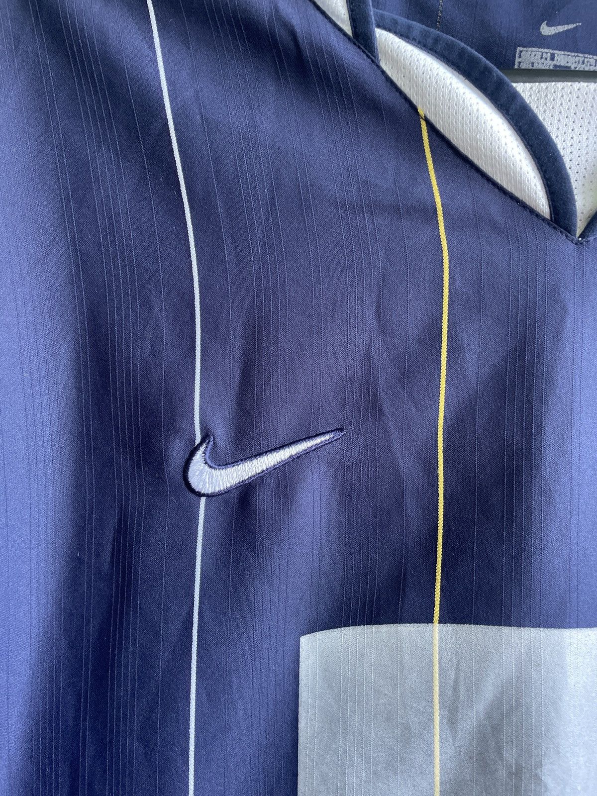 Nike LEEDS UNITED 2003/04 AWAY FOOTBALL SHIRT SOCCER JERSEY NIKE Size US M / EU 48-50 / 2 - 4 Thumbnail