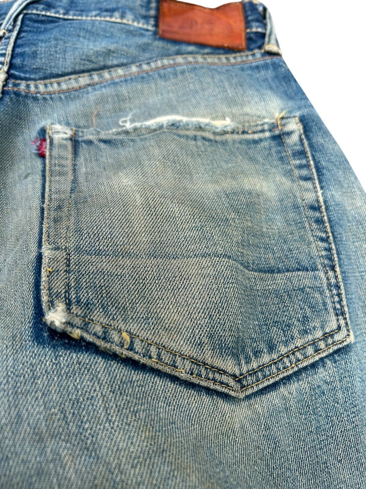 Evisu Thrashed Vintage Evisu Selvedge Baggy Denim Jeans Size US 31 - 14 Thumbnail