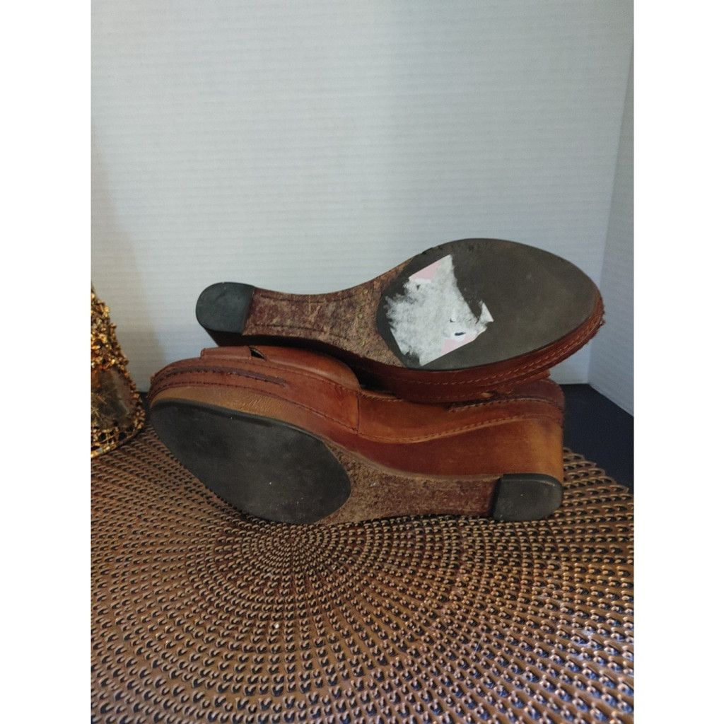 Frye Frye Carlie Wedge Size 10M Size US 10 / IT 40 - 2 Thumbnail