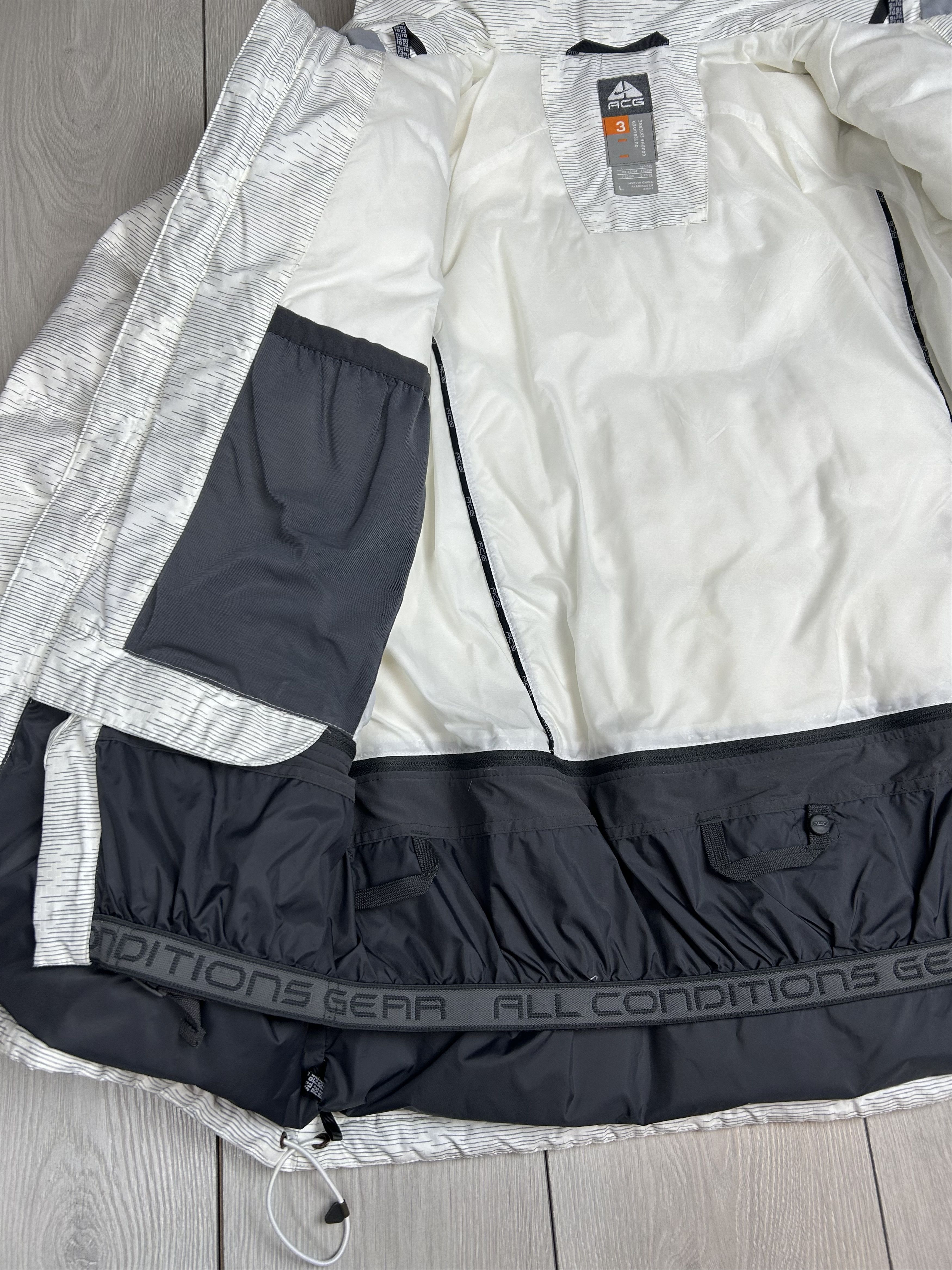 Nike ACG Nike ACG Vintage Puffer Down 550 Jacket SIze L White Size US L / EU 52-54 / 3 - 7 Thumbnail