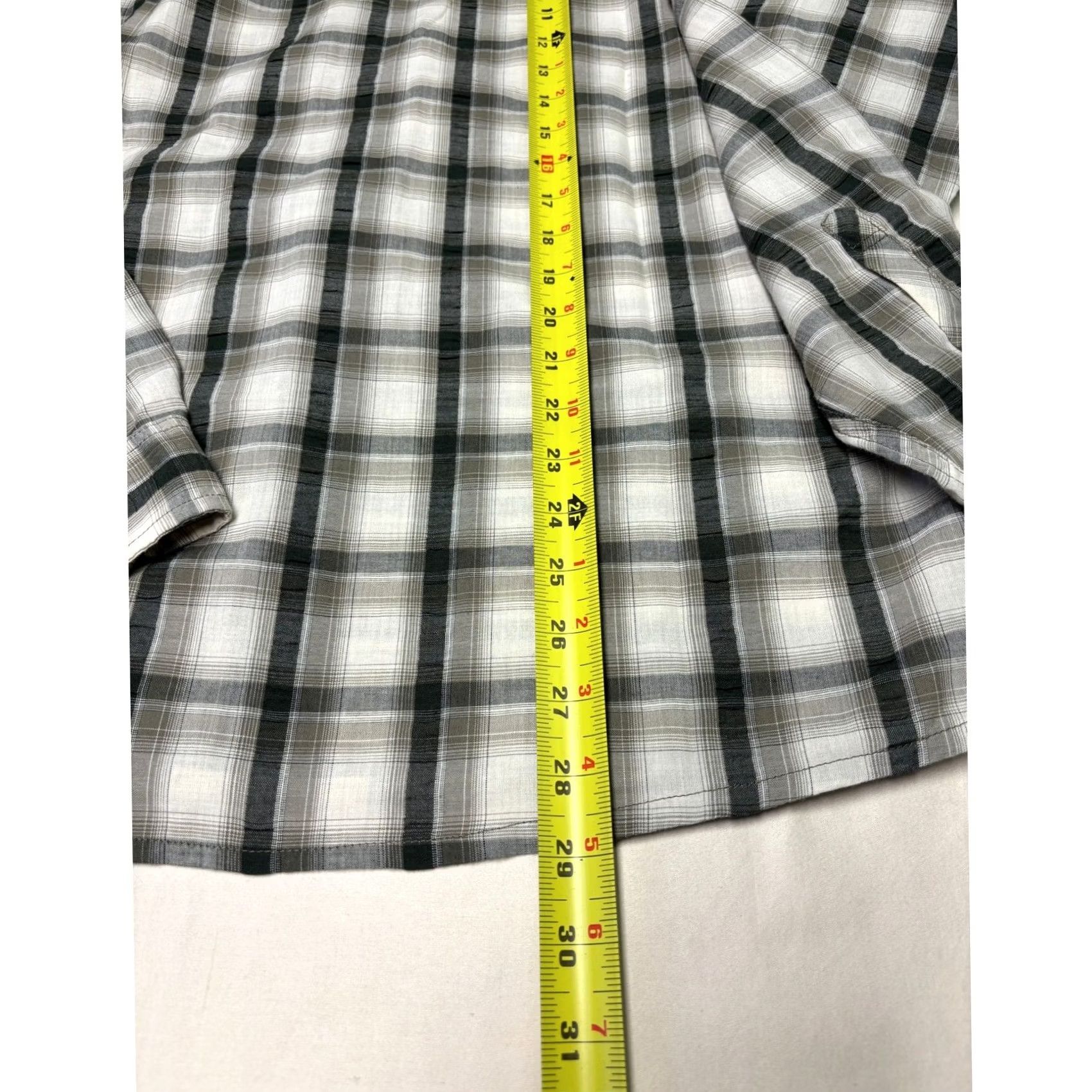 Mountain Hardwear Mountain Hardwear Mens Plaid Long Sleeve Button Down Shirt Grey Black White M Size US M / EU 48-50 / 2 - 7 Thumbnail